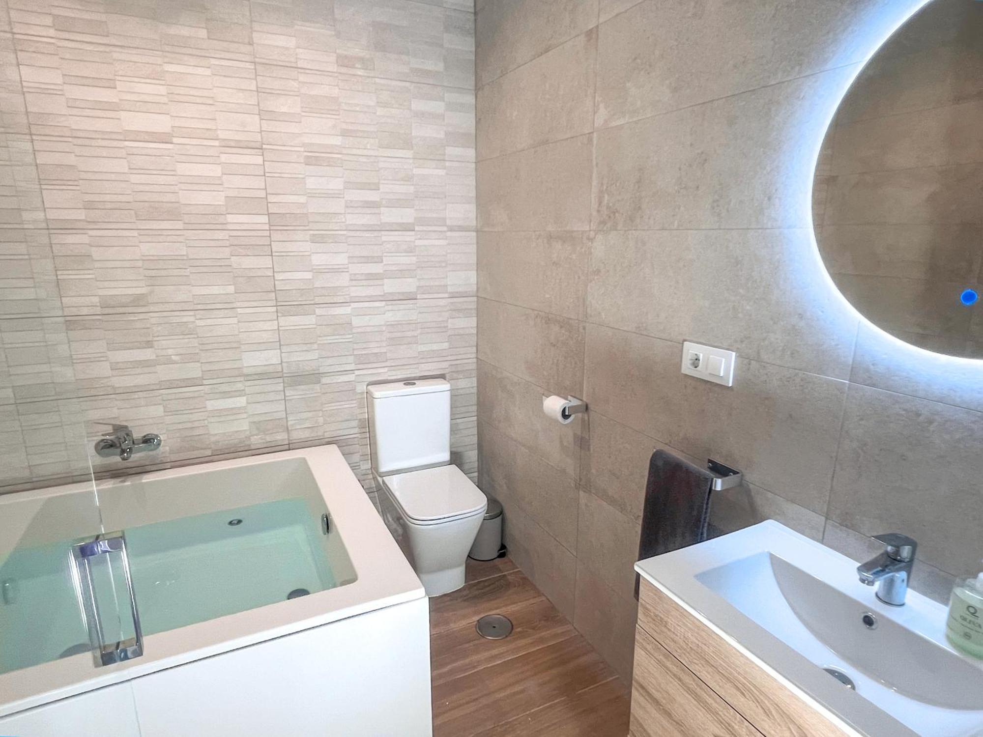 Estudio Jacuzzi Con Encanto En Triana Apartment *
