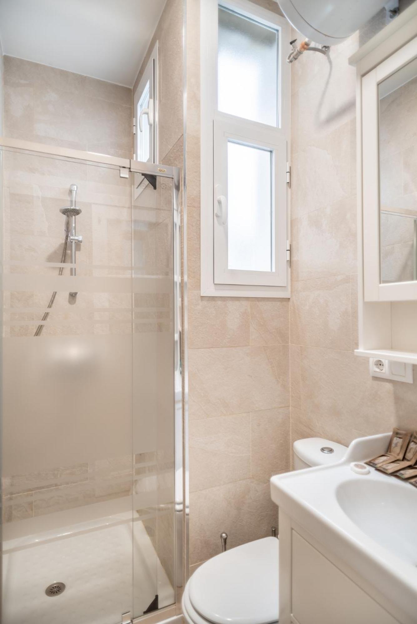 Apartamento Beautiful And Bright- 1bd 1bth- Center