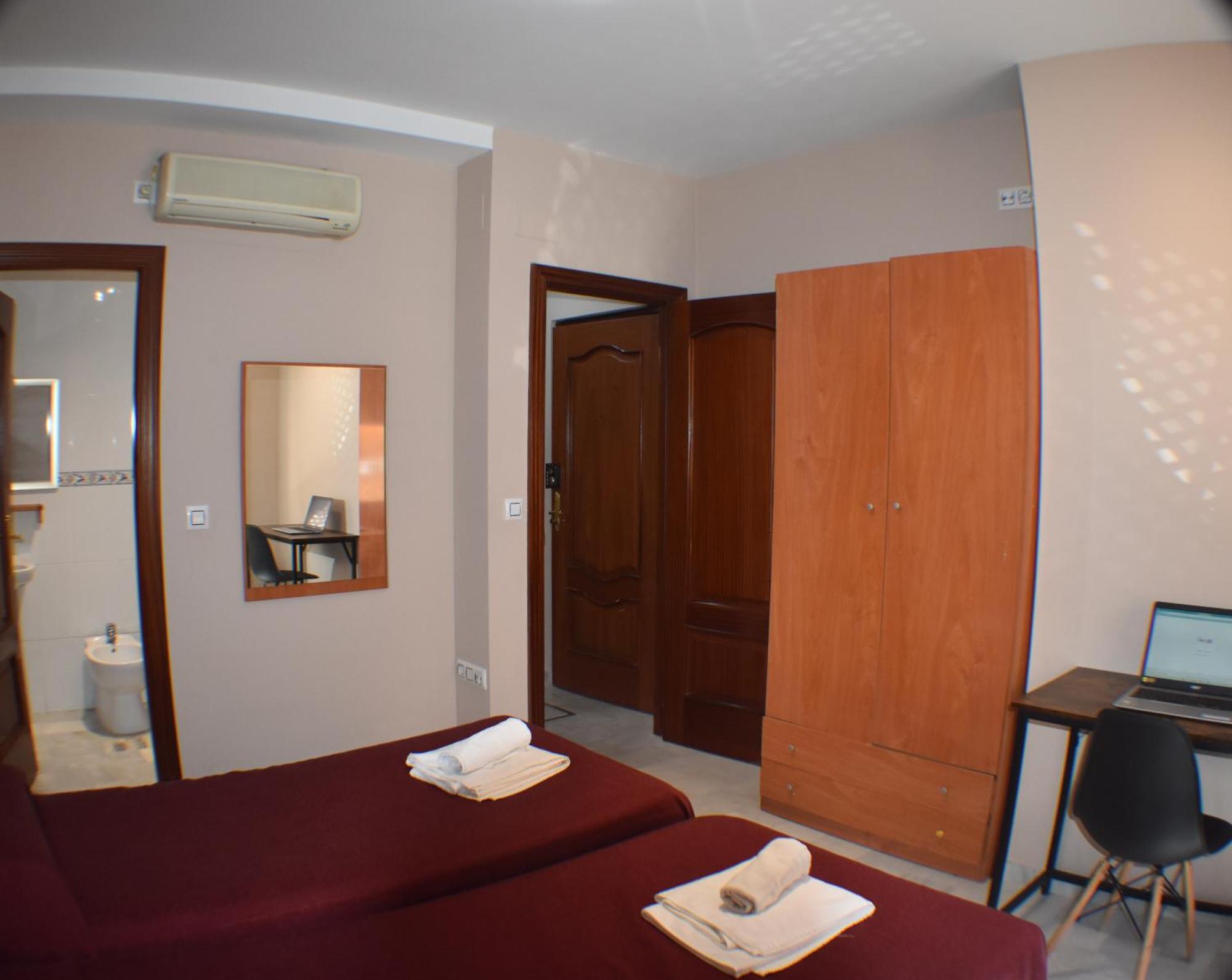 Alamare Apartamento *