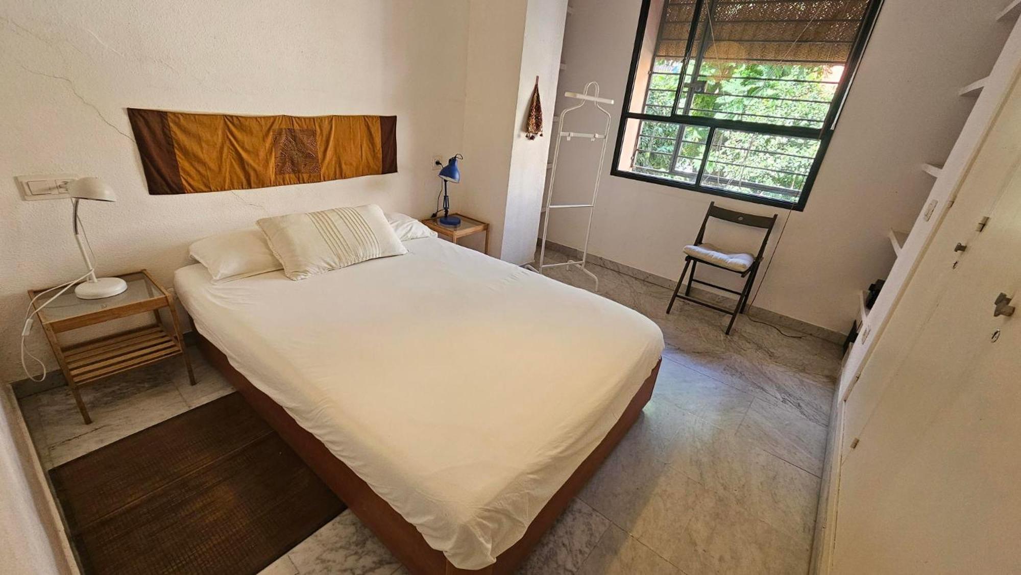 Centrally Located In Old Palace House Apartamento