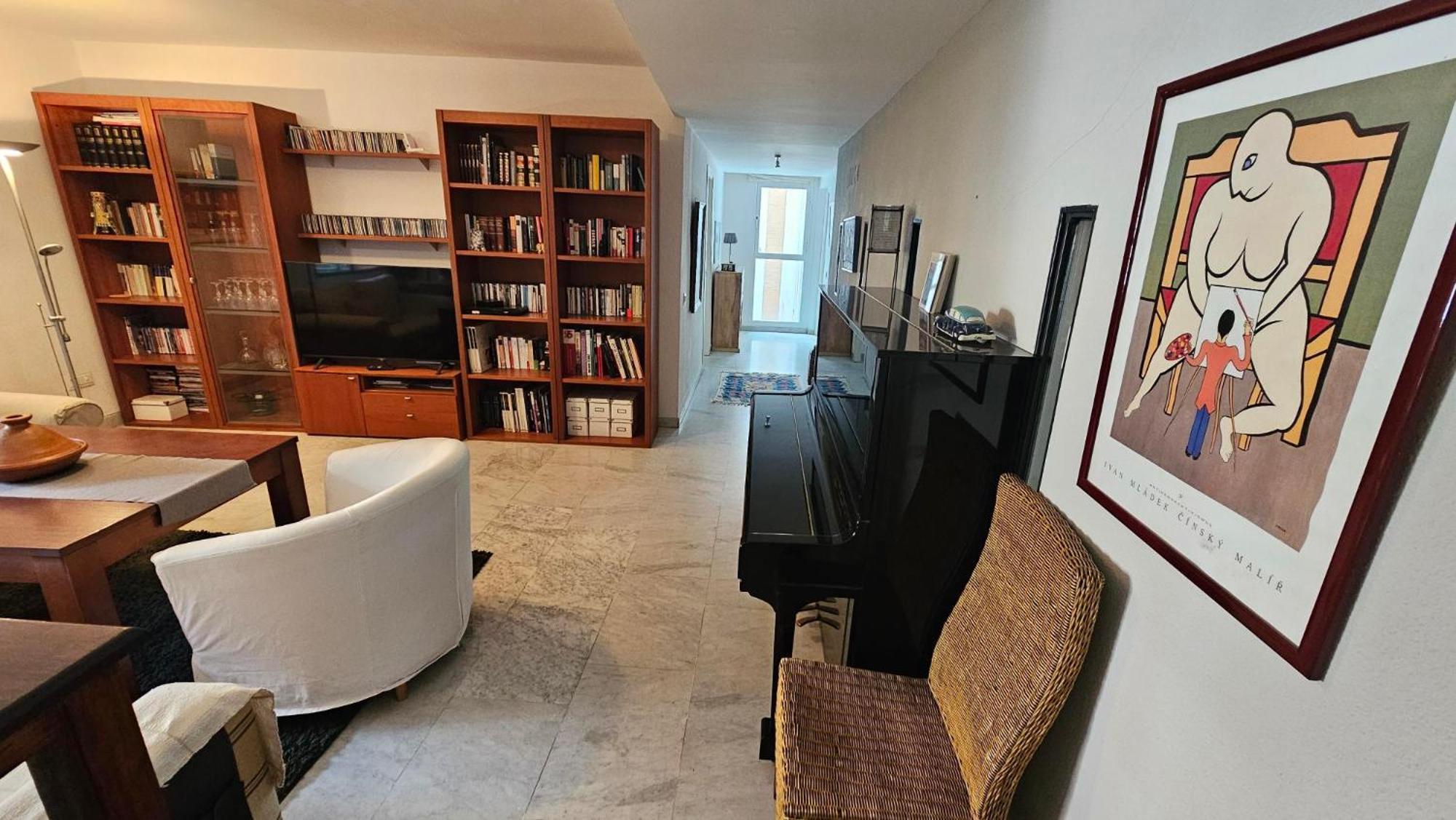 Centrally Located In Old Palace House Sevilla
