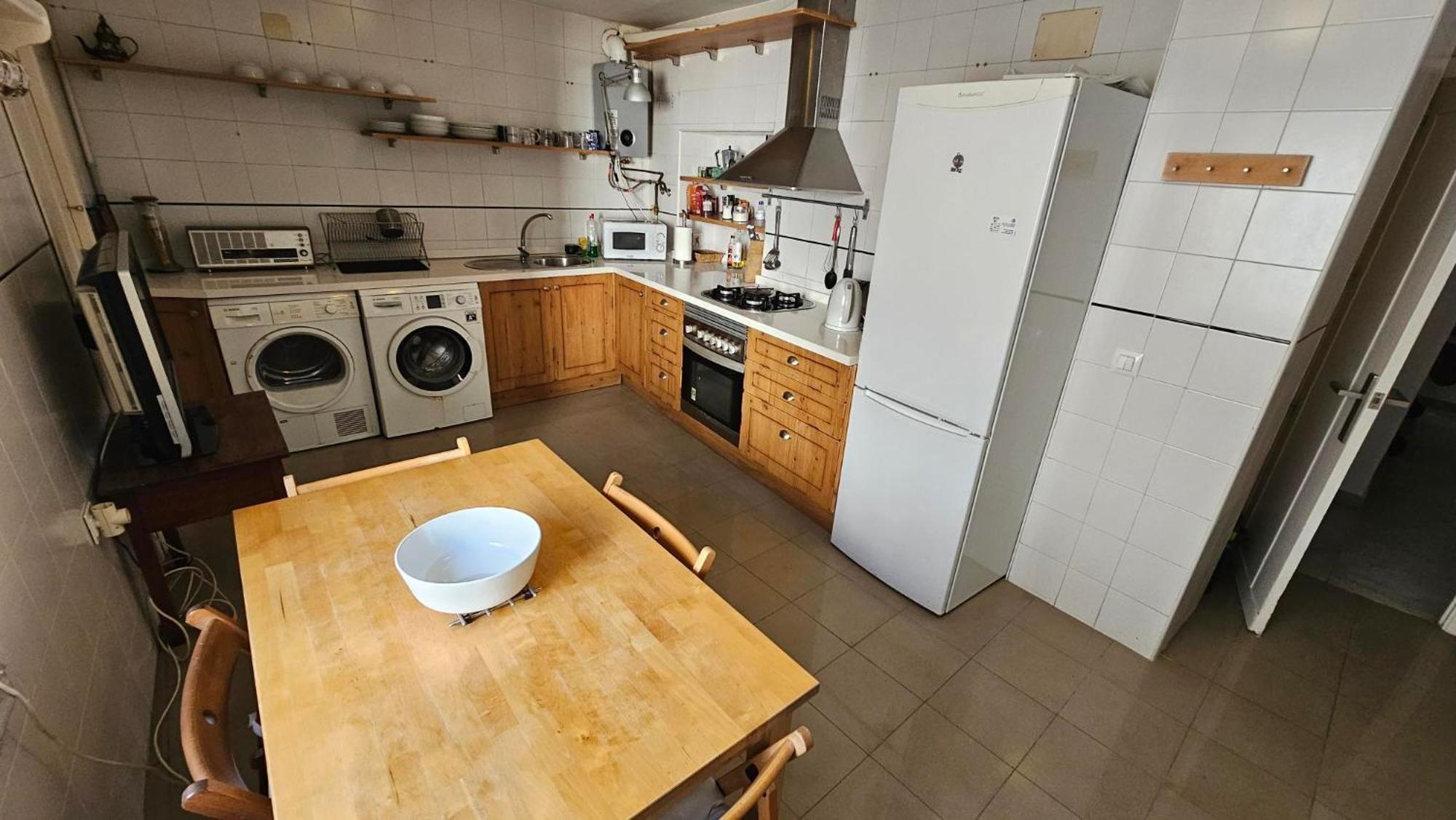 Centrally Located In Old Palace House *