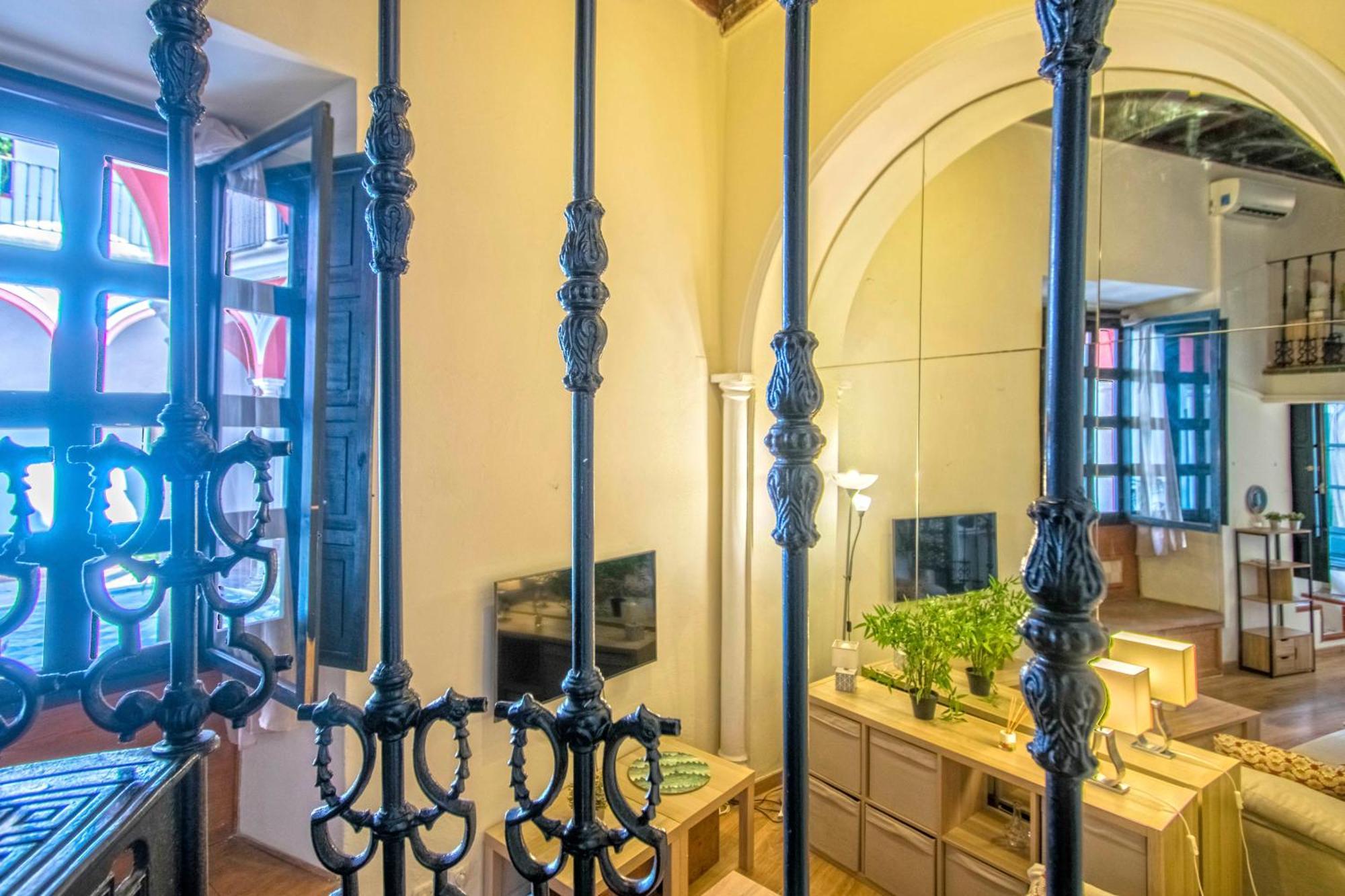 Apartamento Precioso Duplex Estilo Sevillano En Pleno Centro *
