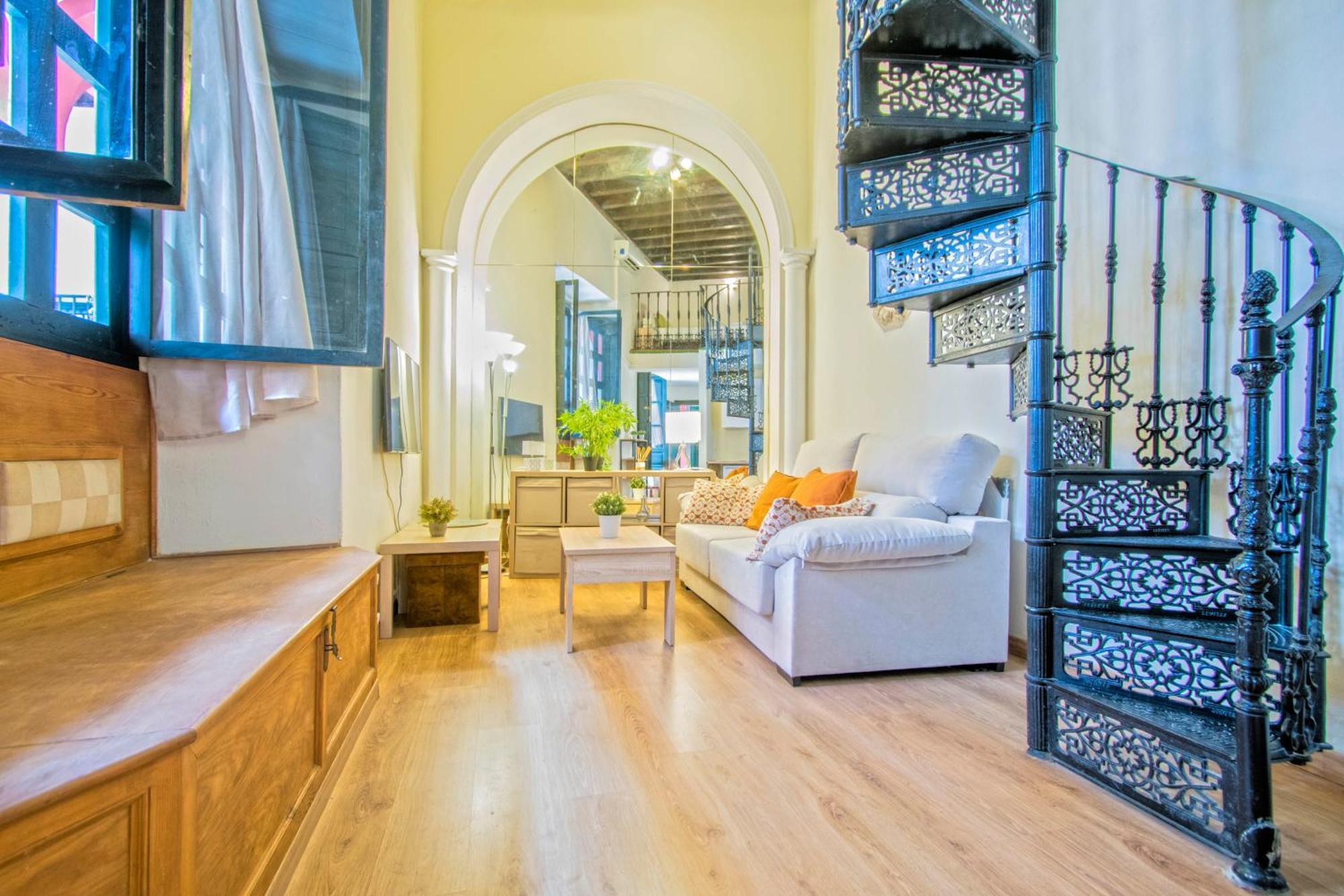 Precioso Duplex Estilo Sevillano En Pleno Centro Apartamento *