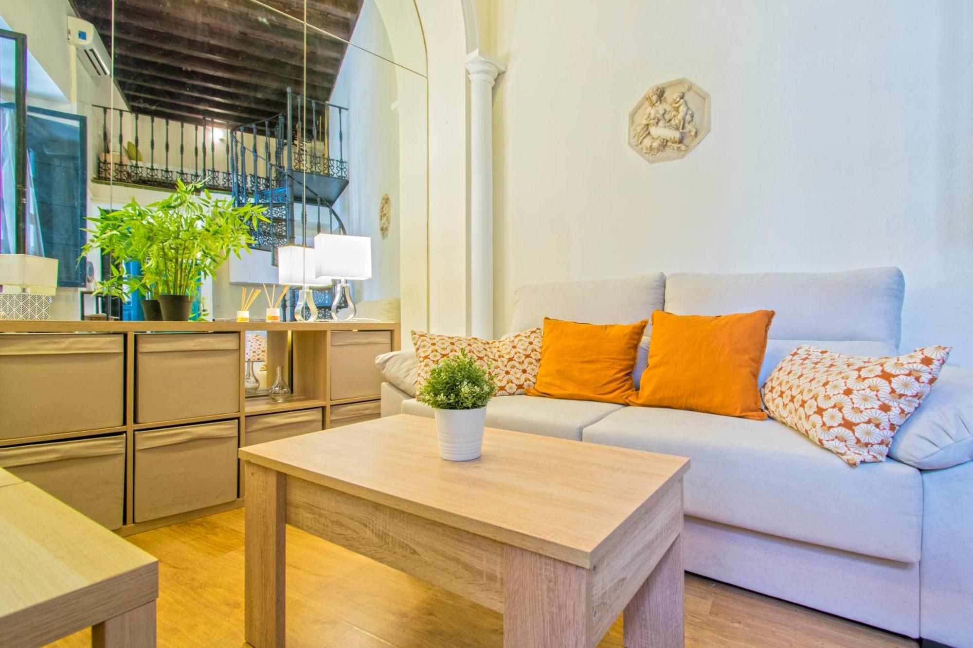 Precioso Duplex Estilo Sevillano En Pleno Centro Apartamento *