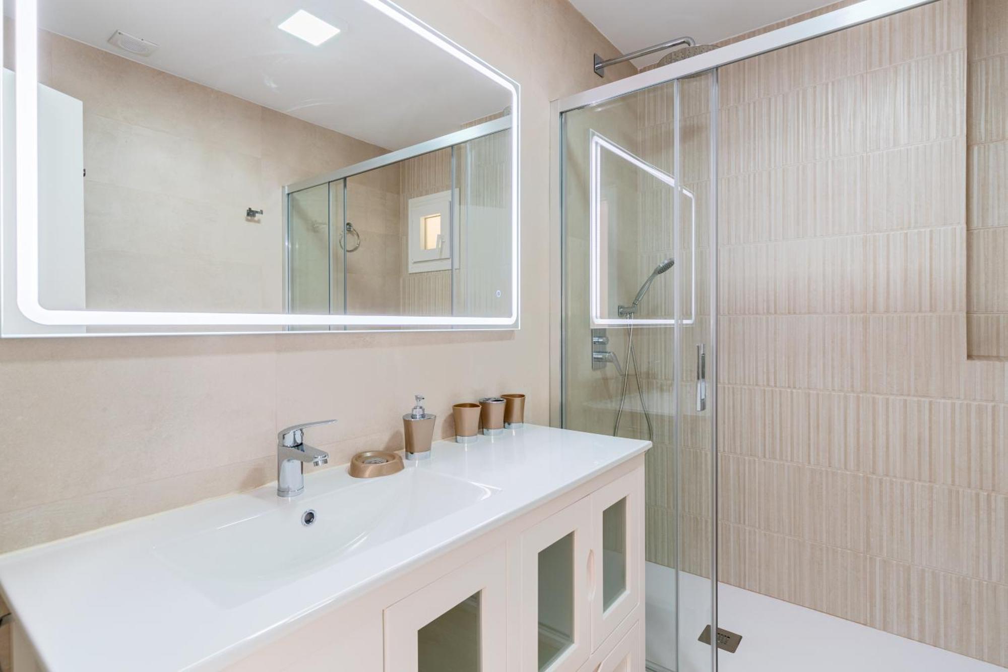Nt Loft Arrayan Amplio Moderno Y Renovado 2bd 2bth Seville
