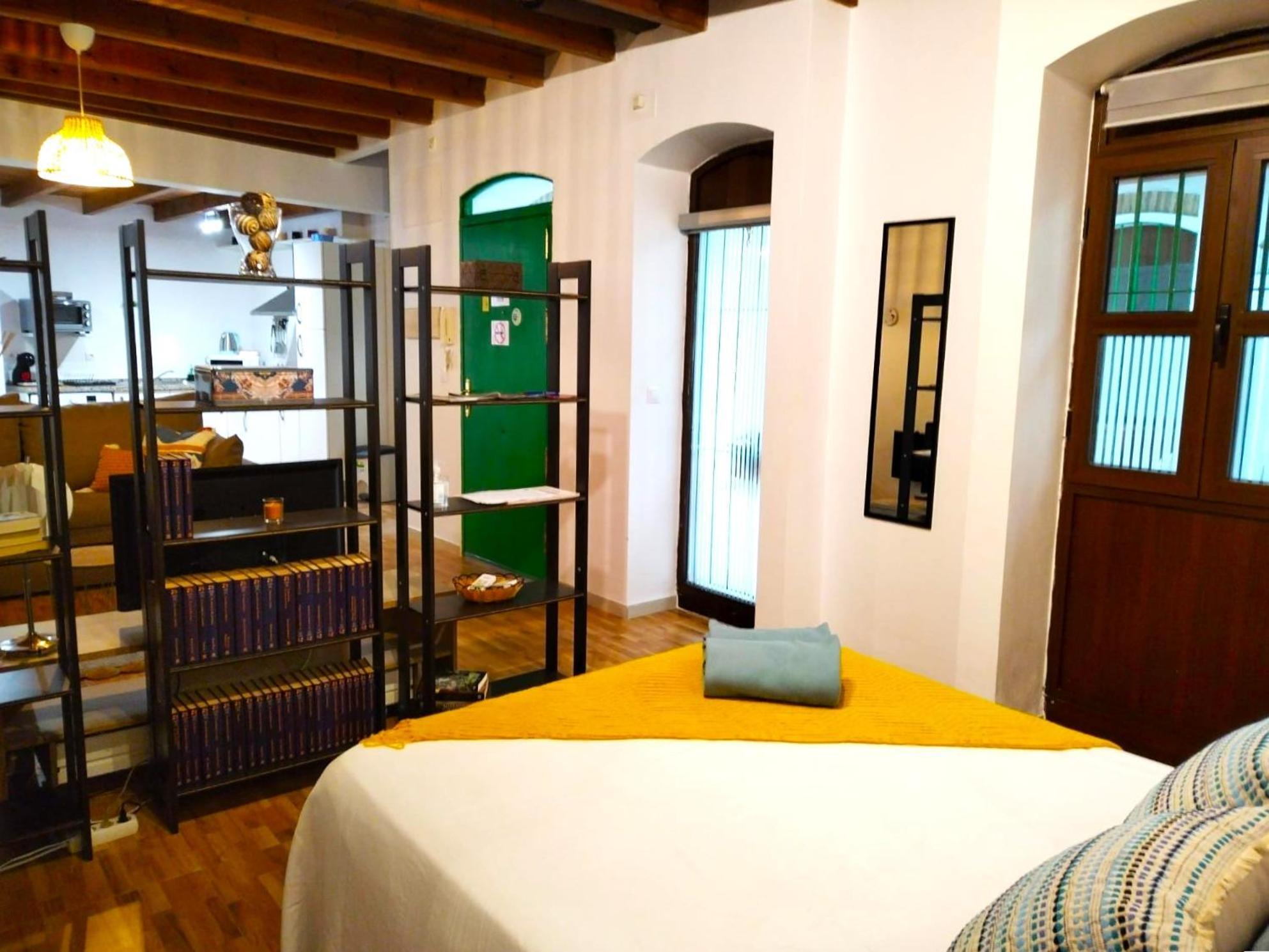 Loft B2, In * Sevilla