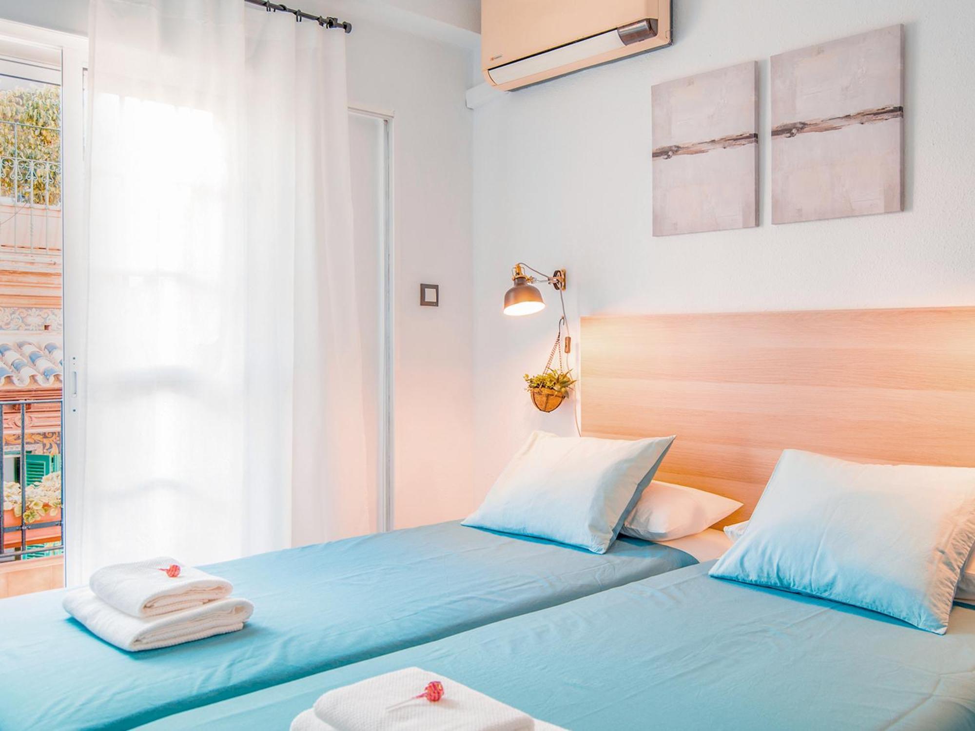 Riverside In Triana Apartamento *