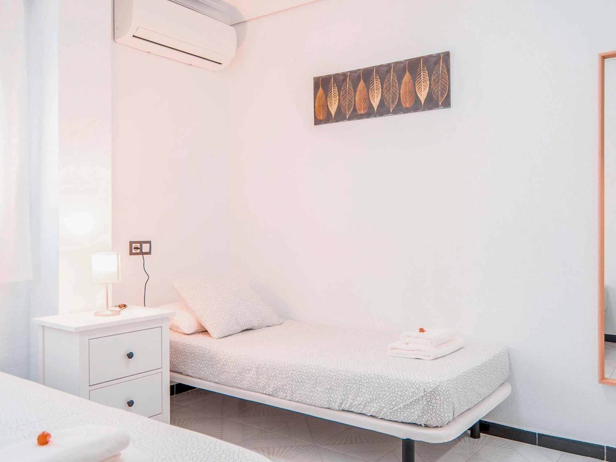 Riverside In Triana Apartamento *