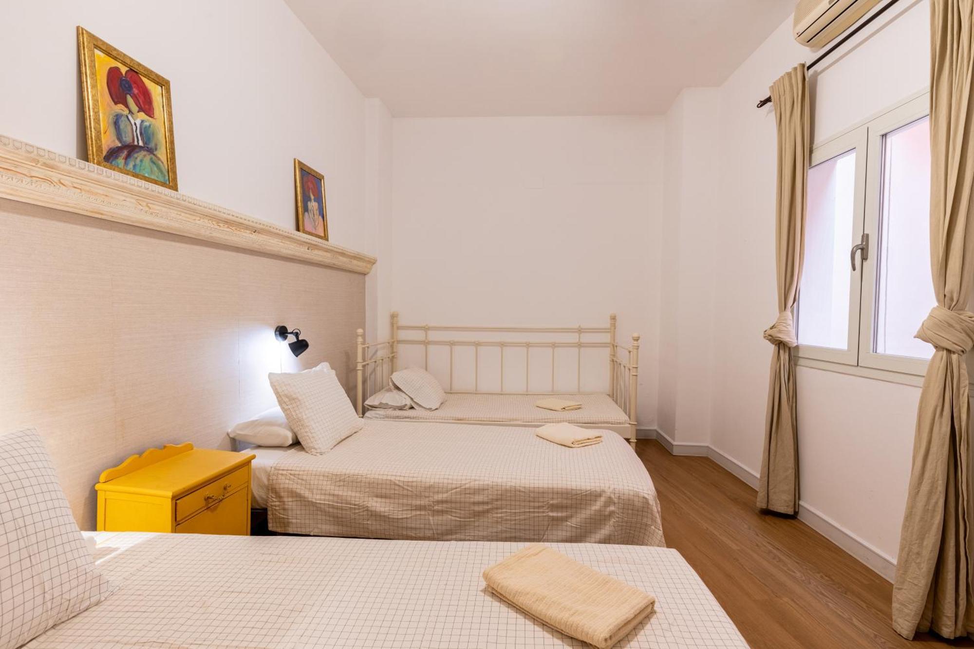 House Sevillana Parking * Seville