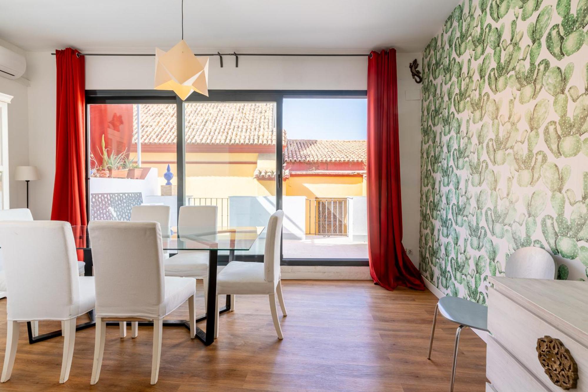 House Sevillana Parking * Seville