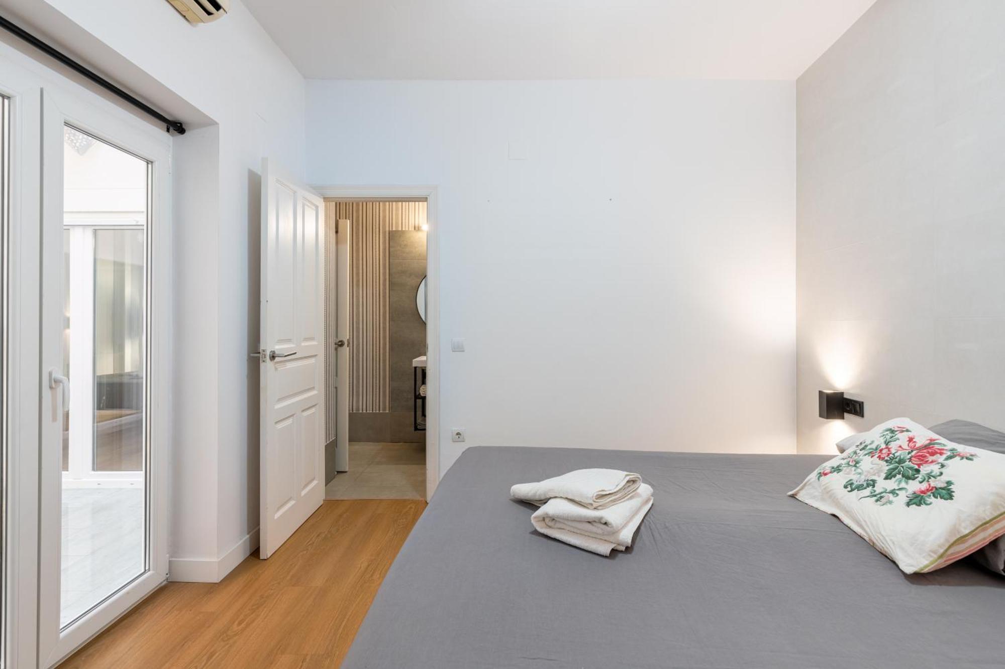 House Sevillana Parking Apartment Seville