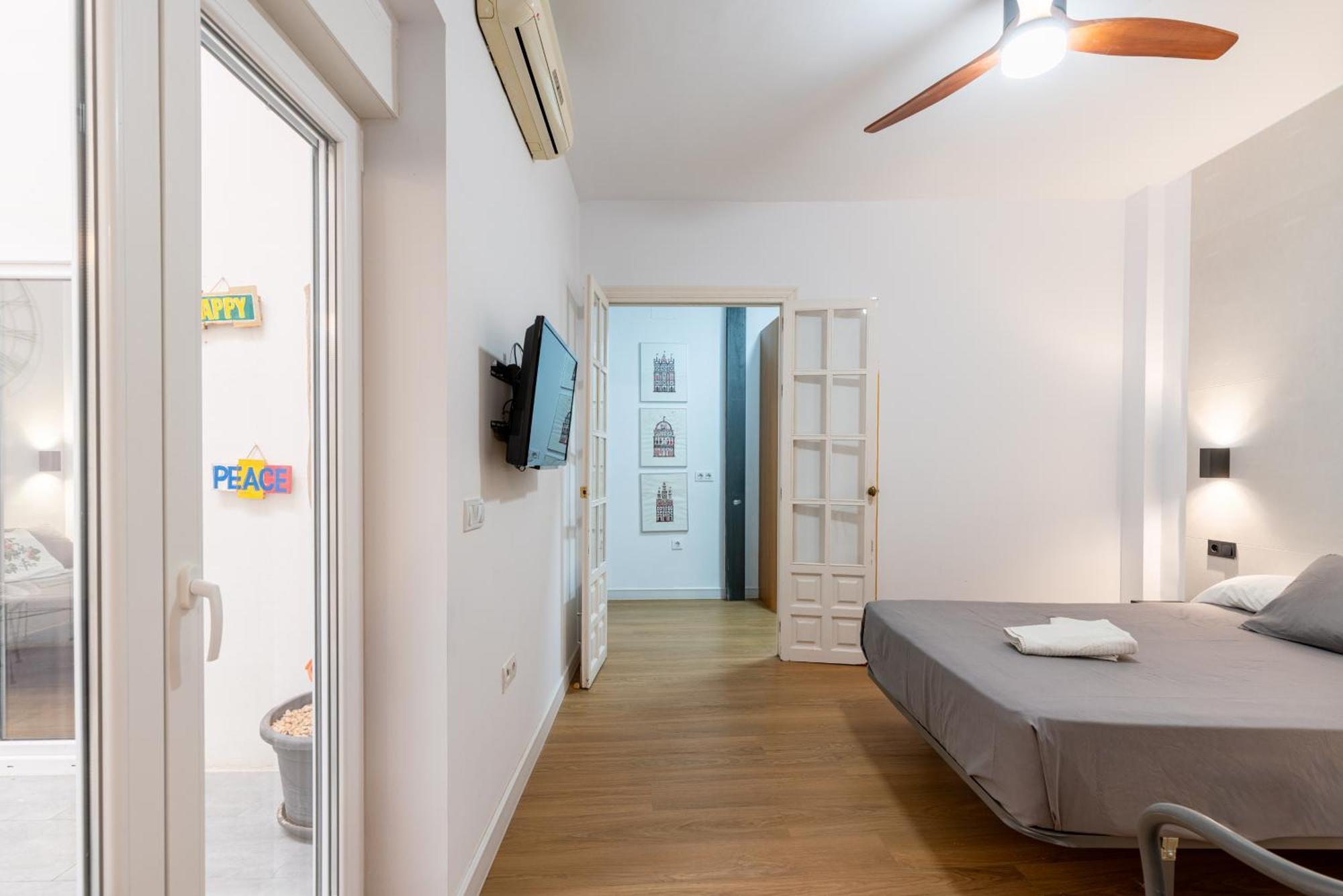 Apartment House Sevillana Parking *