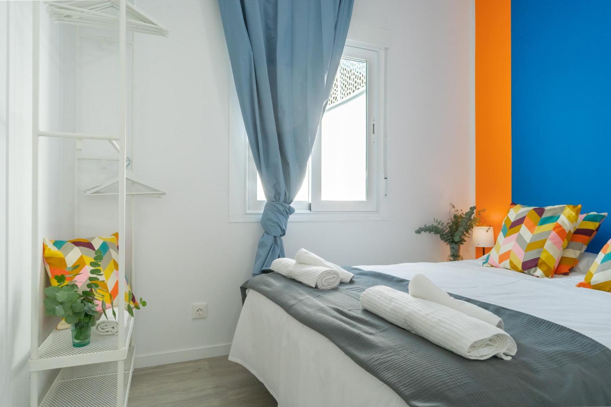 Apartamento Anfitrion Triana 4 *