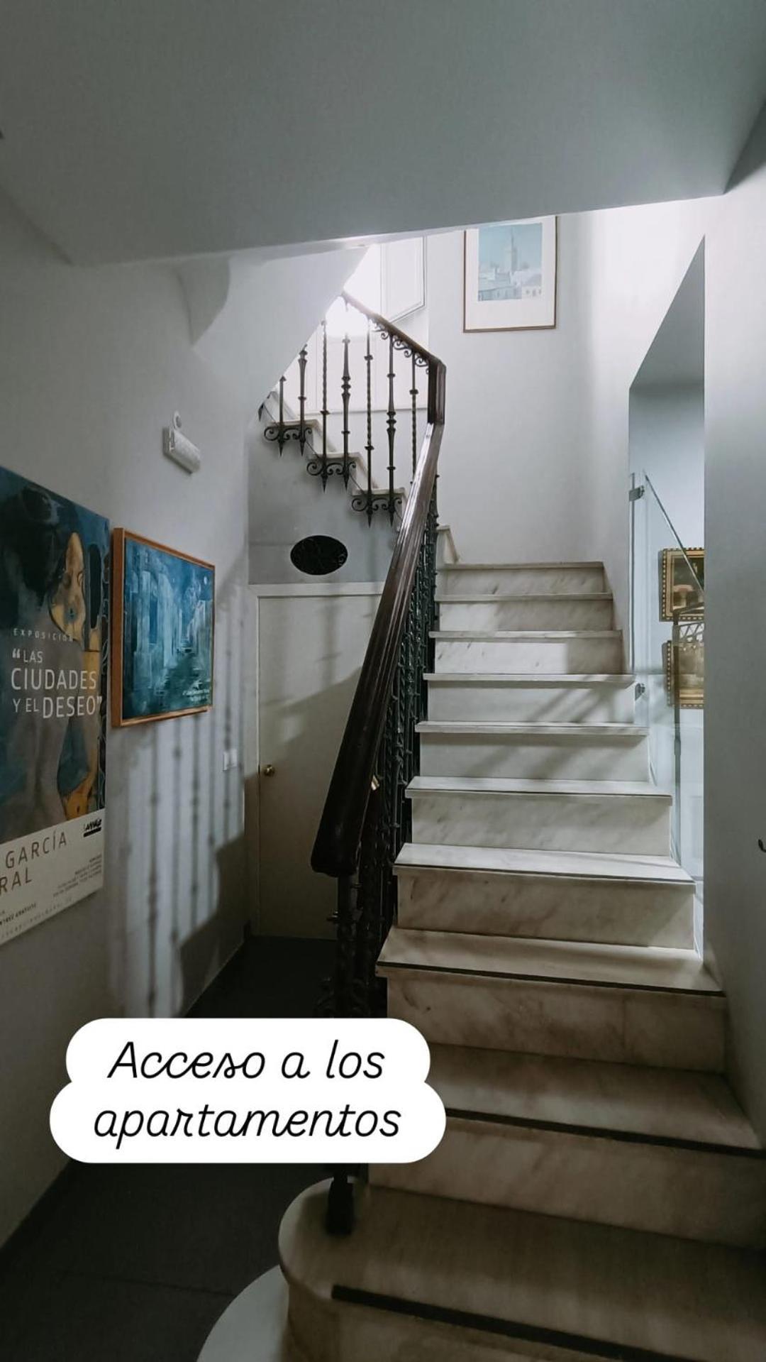 En La Plaza Doña Elvira, 7 Apartamento *