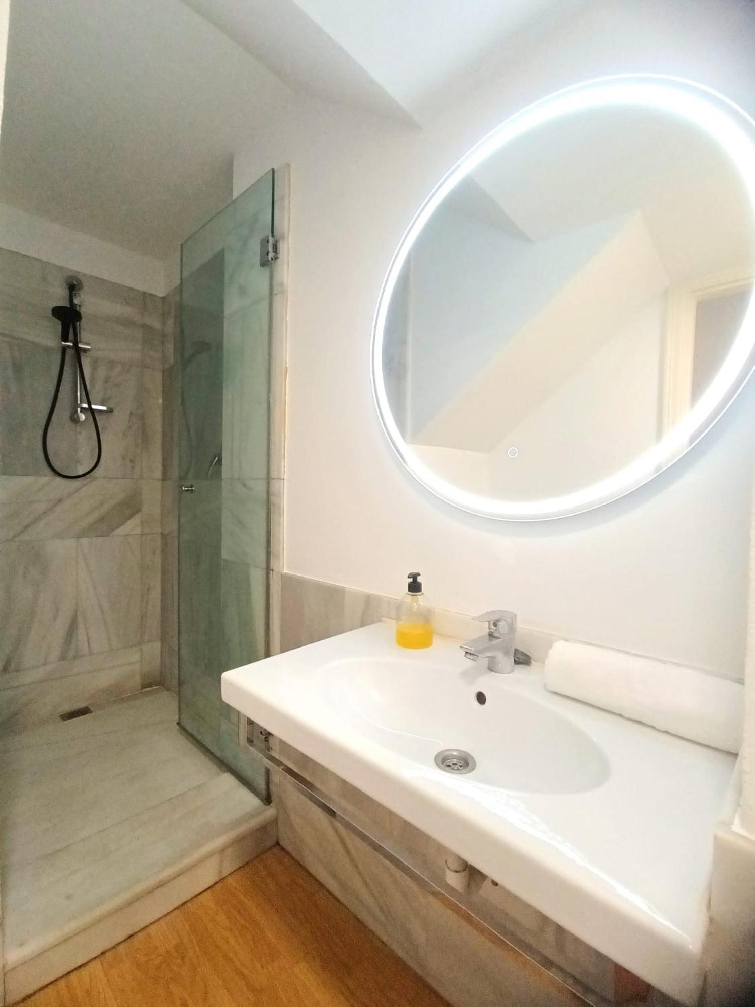Apartamento Atico 1 Terraza Y Sol En El Centro De !!