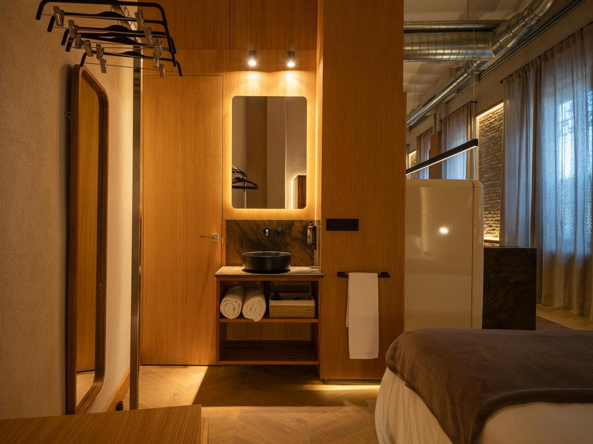 Apartment Center - Avenue Luxury - Private Free Parking Seville