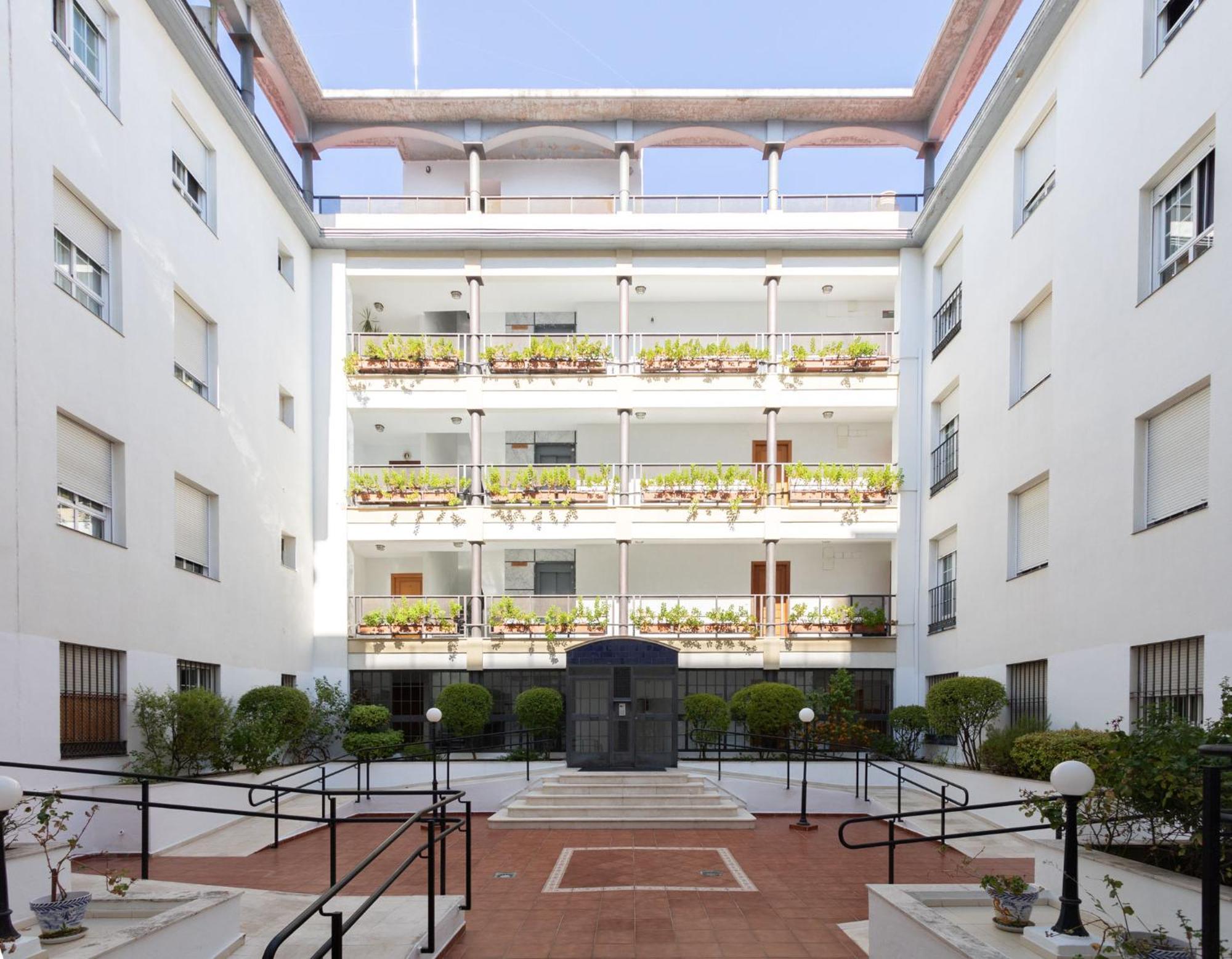 San Jacinto Triana Deluxe By Valcambre * Sevilla