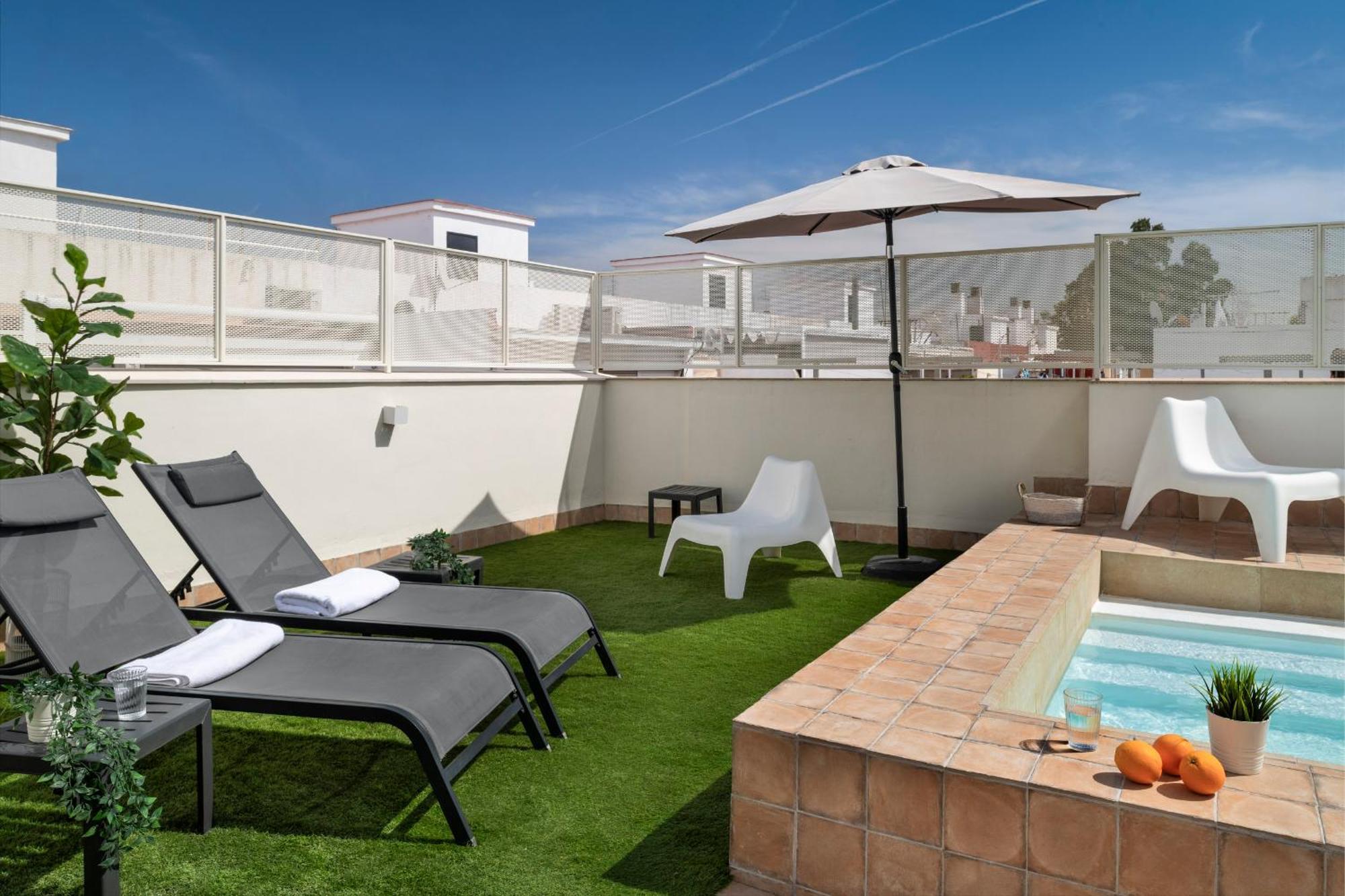 Lola 14 Apartment Seville