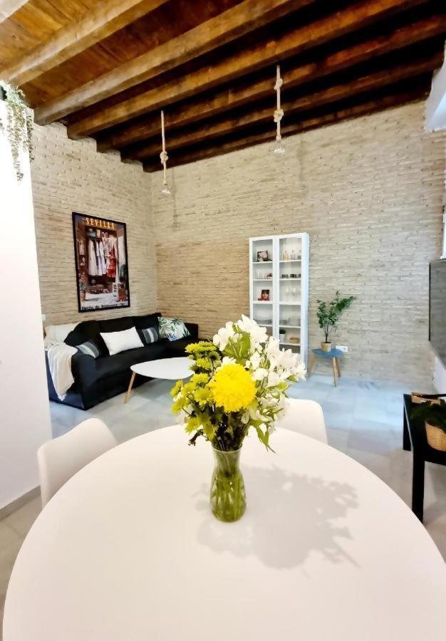 Hostfy Mercado De Triana * Sevilla