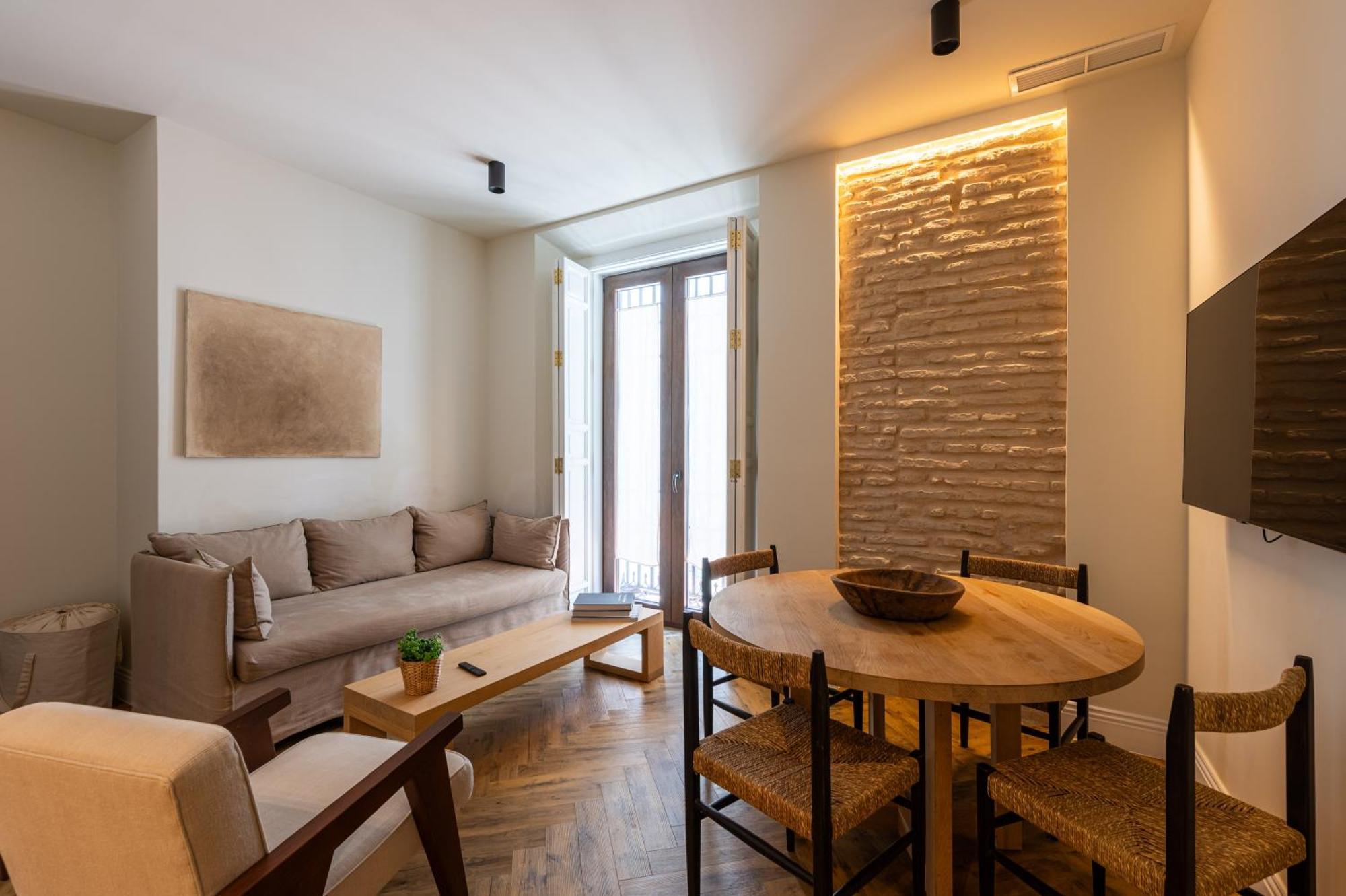 Gravina 56