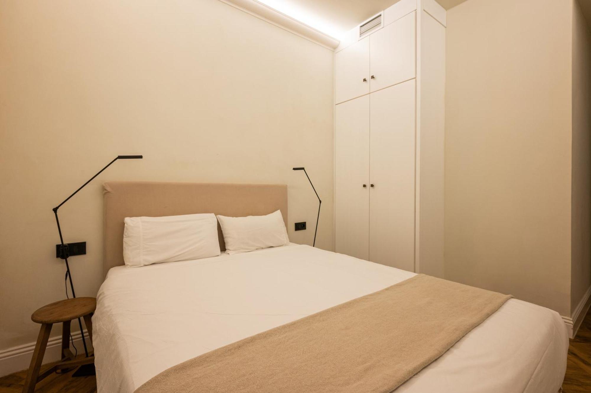 Gravina 56 * Sevilla