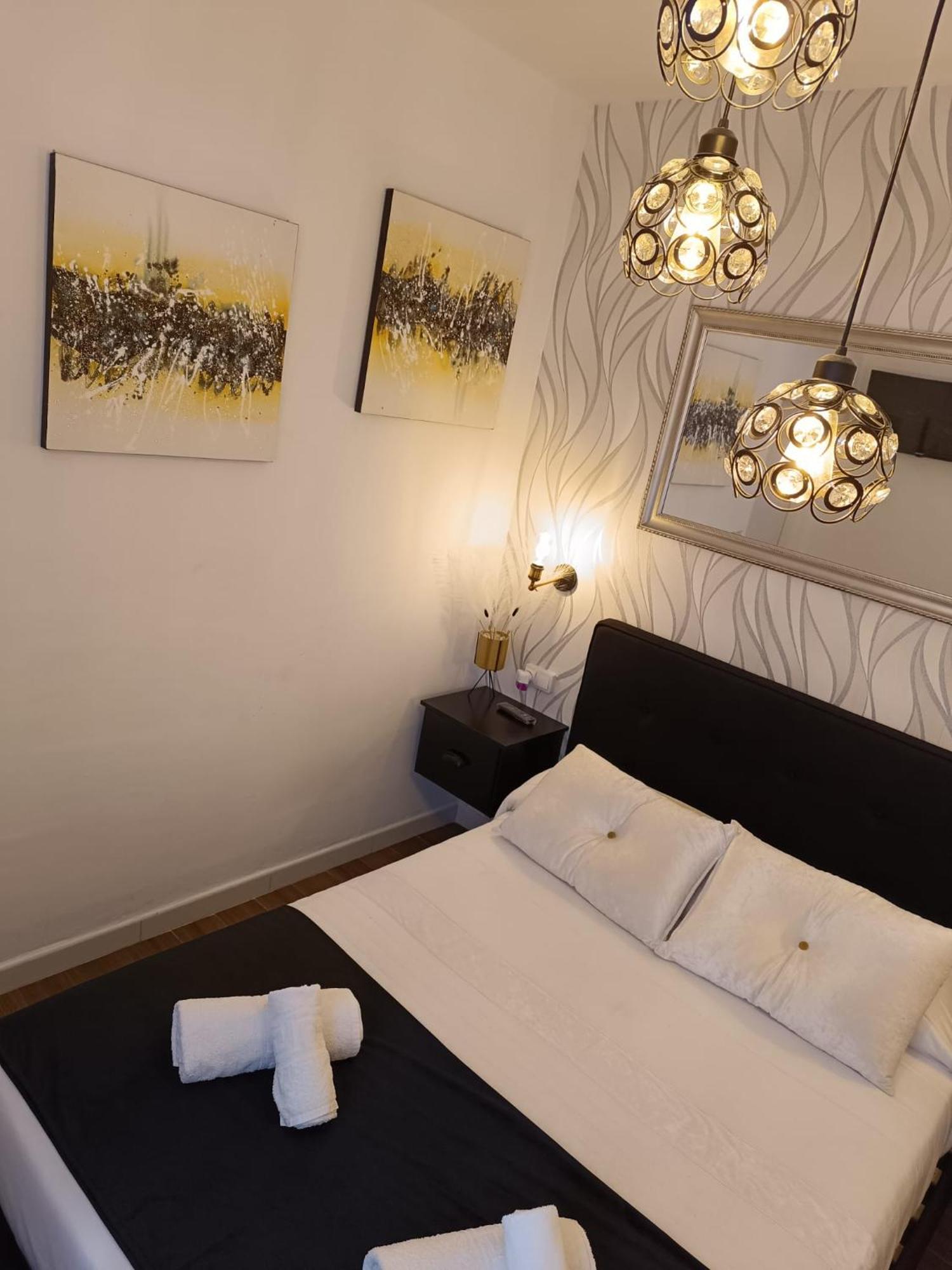 Casa Blanca Homestay *