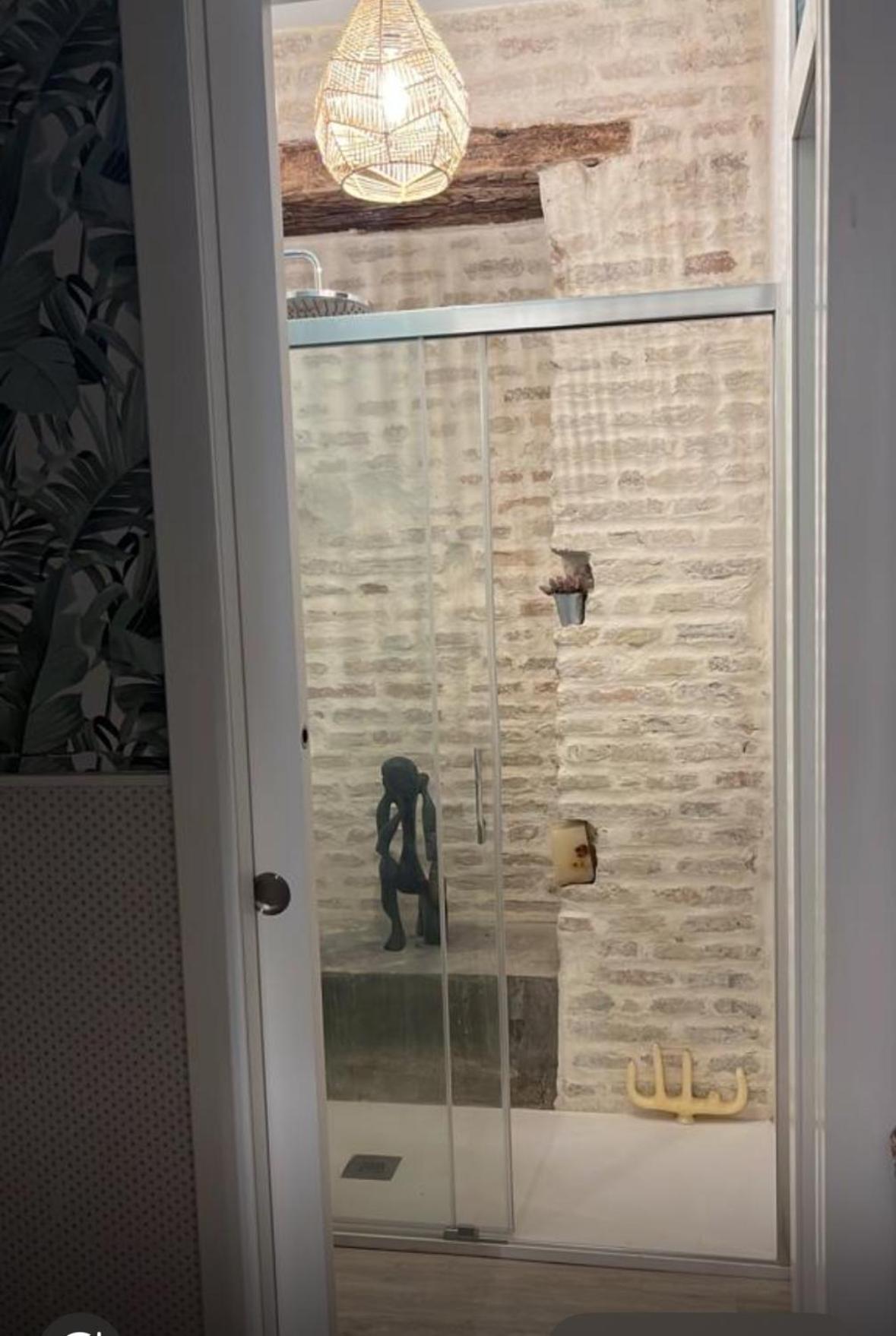 Casa Duque Compartida Familiar 1-habitacion Con Bano Propio * Sevilla