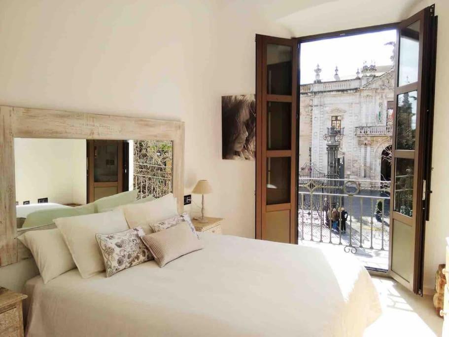 San Fernando Luxury Loft - Free Parking Sevilla