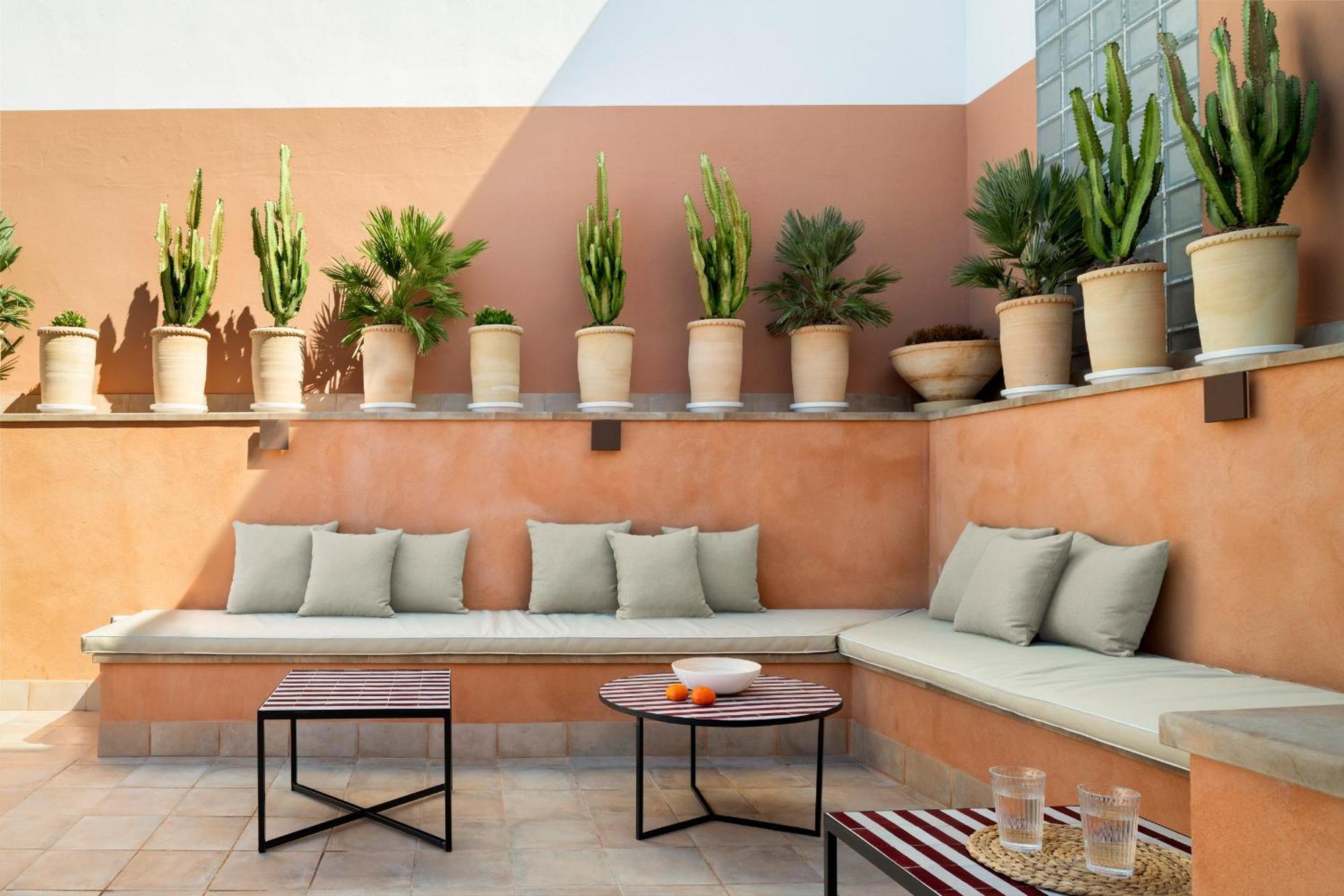 Casa Bedoya & Colors By Magno Sevilla