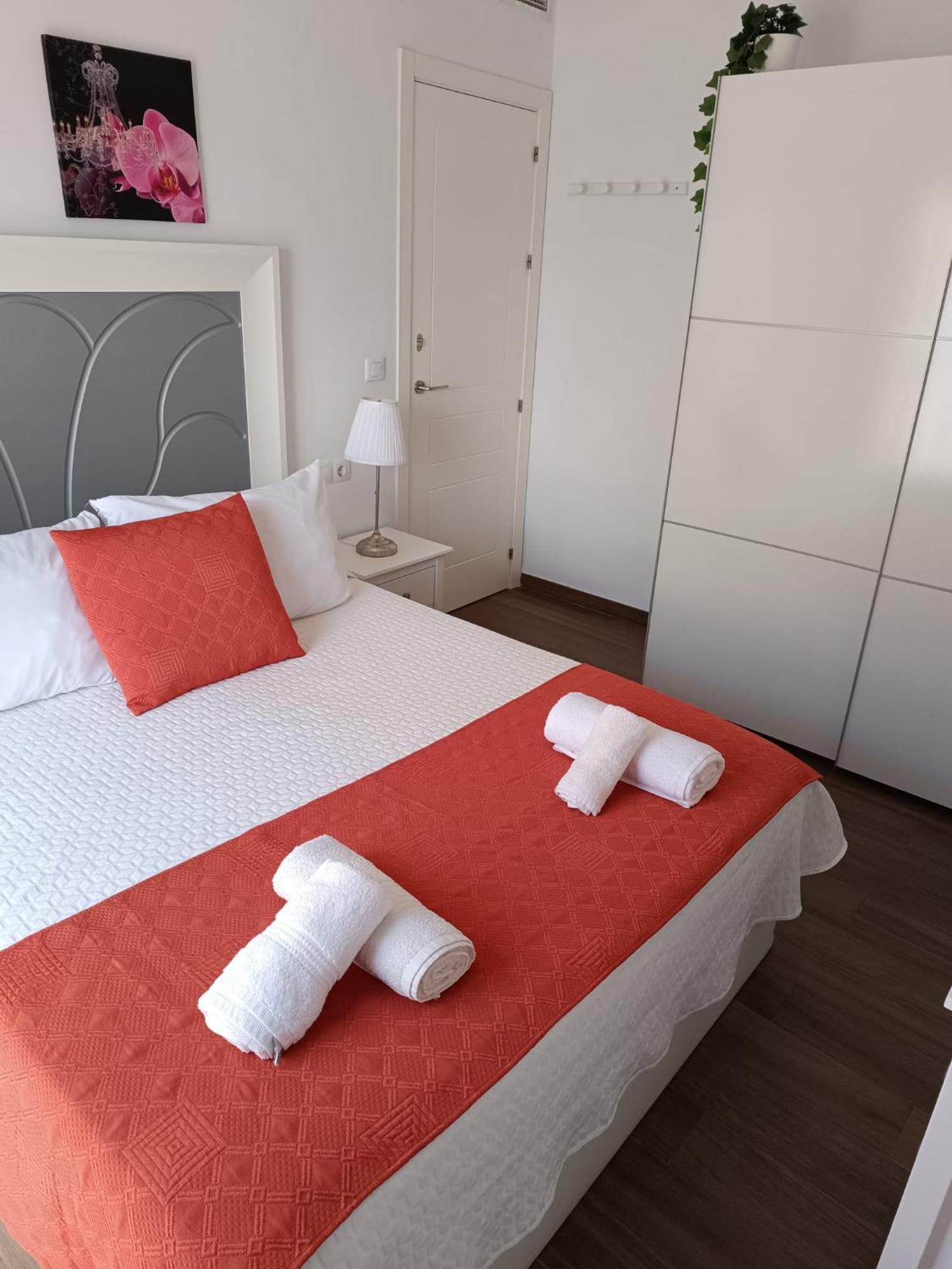 Casa Blanca Homestay *