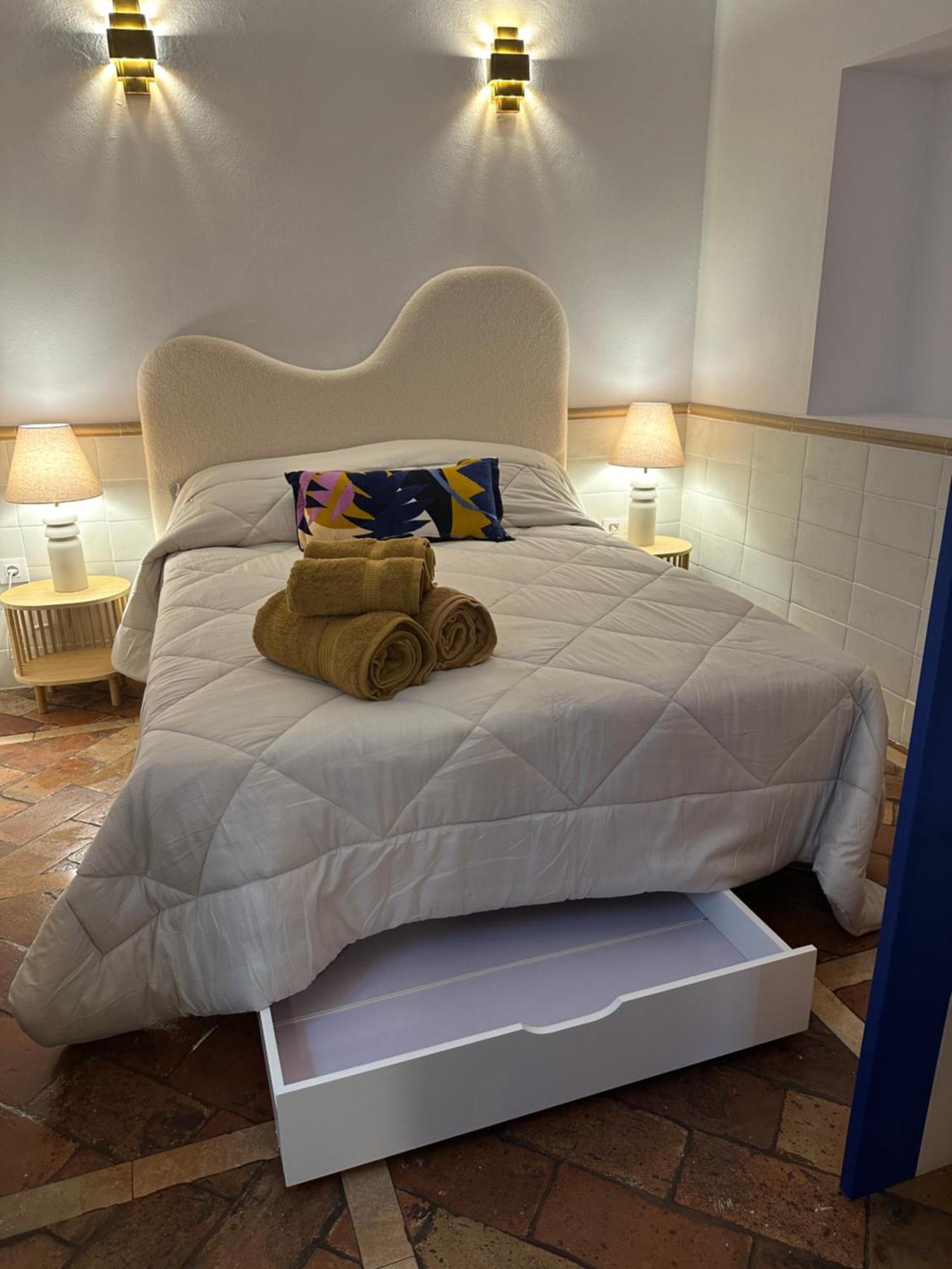 Apartamento Calle Tintes 24 Barrio De Santa Cruz Sevilla