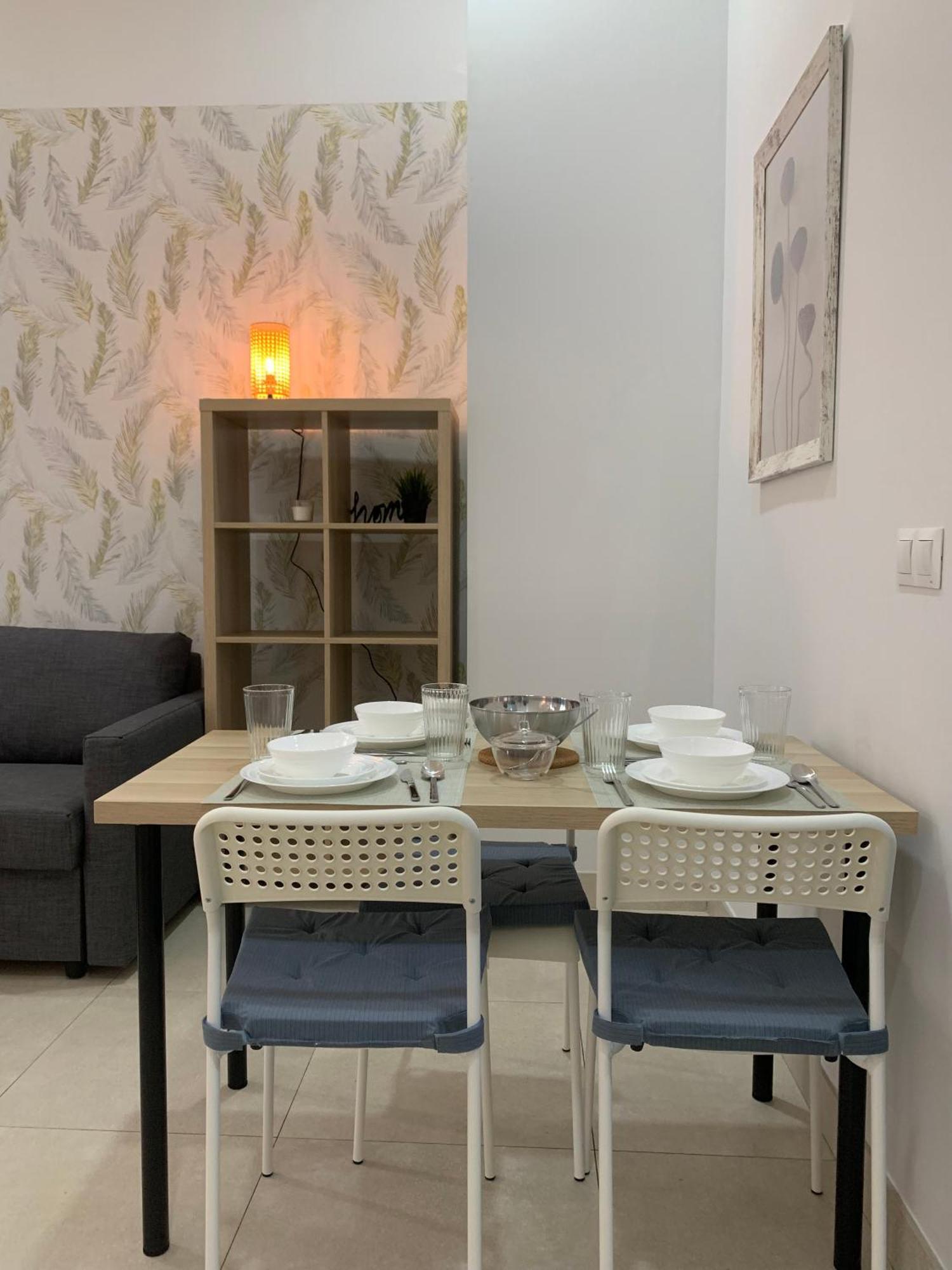 Triana Moderno Apartamento *