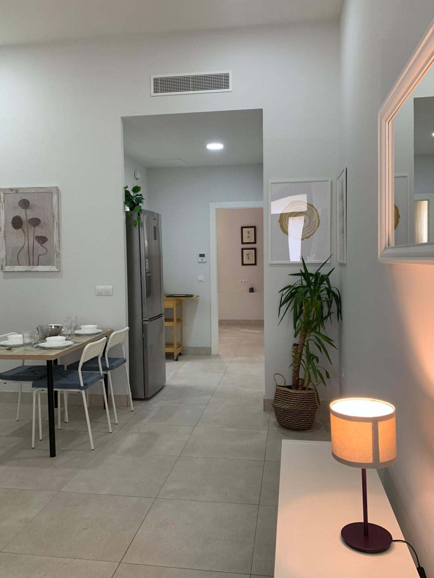 Triana Moderno Apartamento