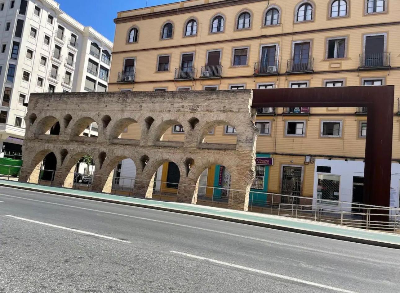 Apartamento 10 Minutos Centro Sevilla, Moderno Y Con Parking Gratis Sevilla