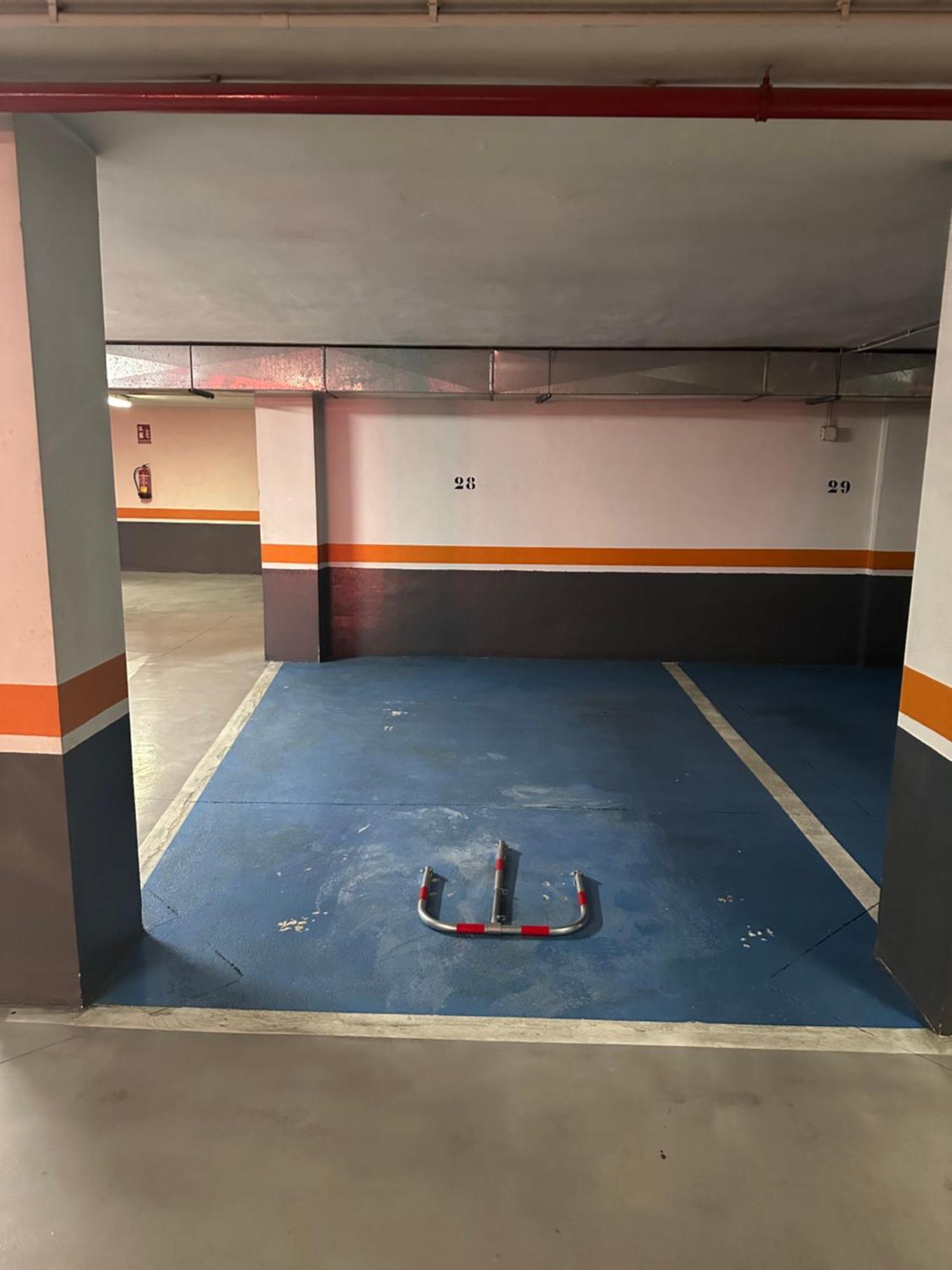 Apartamento 10 Minutos Centro Sevilla, Moderno Y Con Parking Gratis *