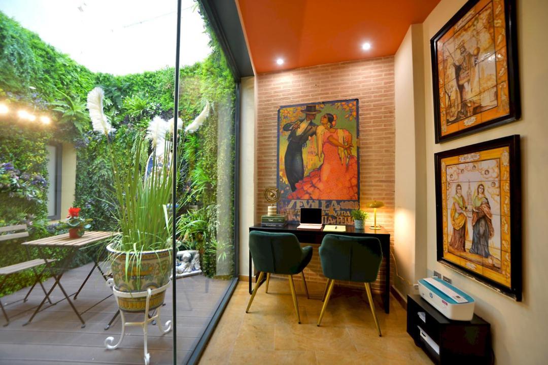 Classic And Luxury- 2bd 2bth- Sierpes Sevilla