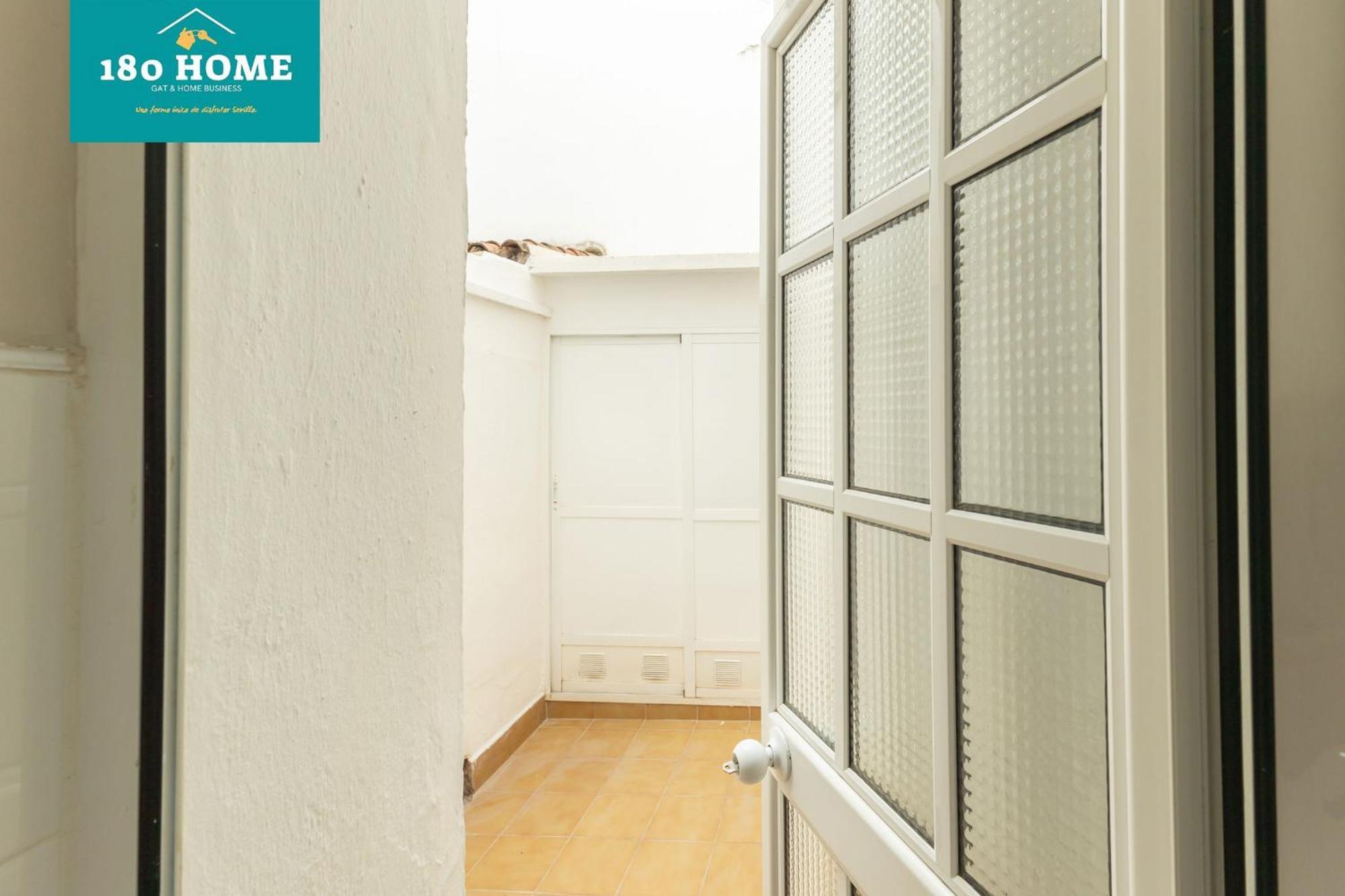 180home Luxury Gran Poder Apartment Seville