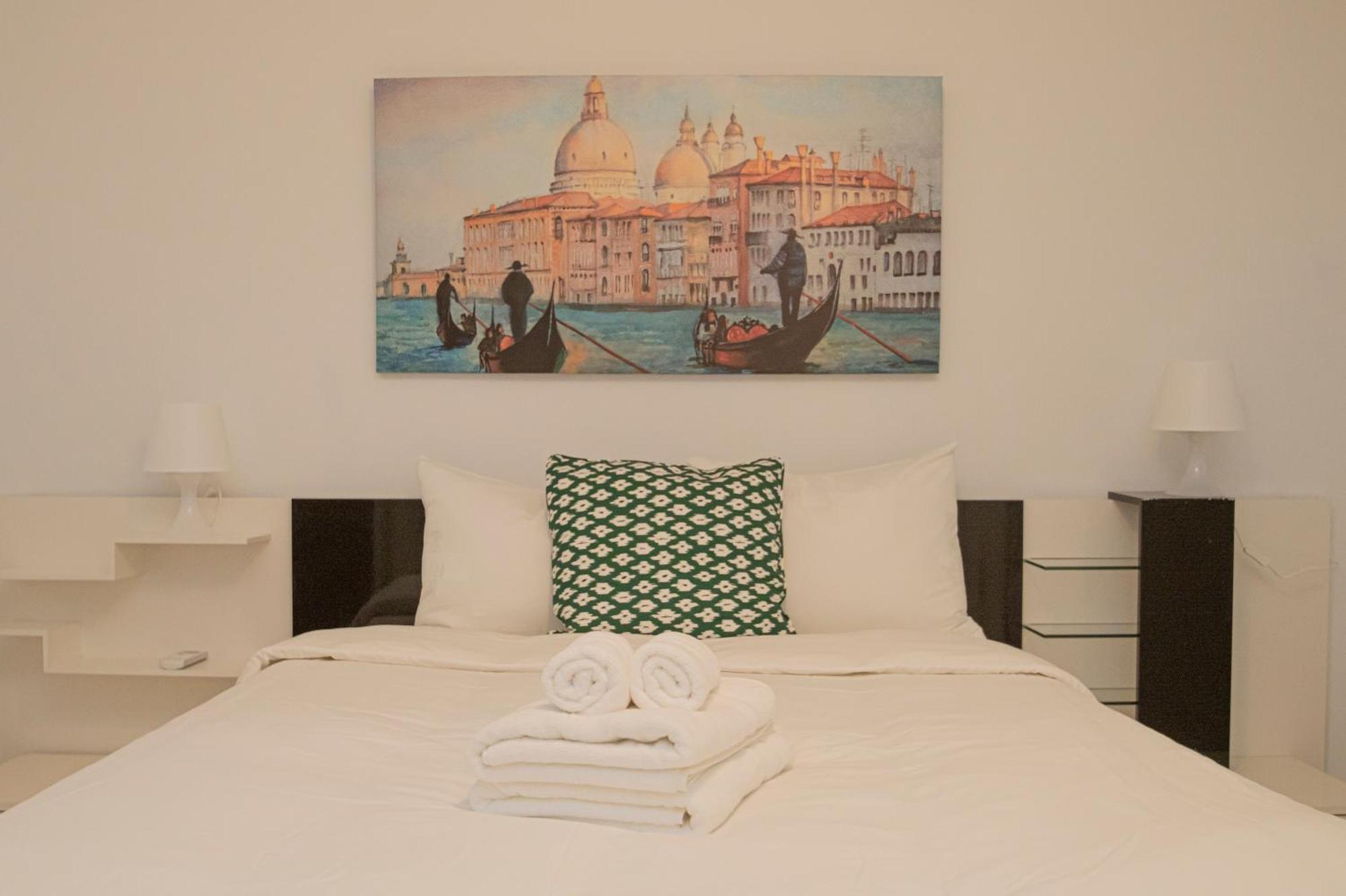 Apartamento 3 Bedroom In The Heart Of Triana