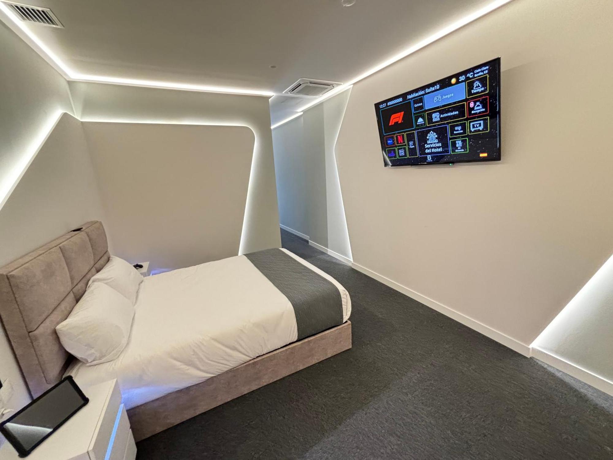 Capsule hotel Futurotel *