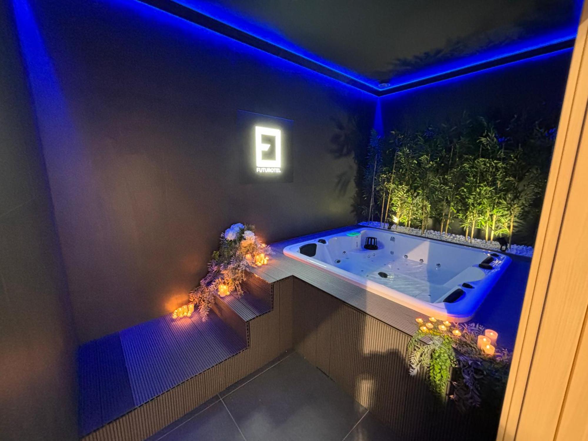 Futurotel Capsule hotel Seville