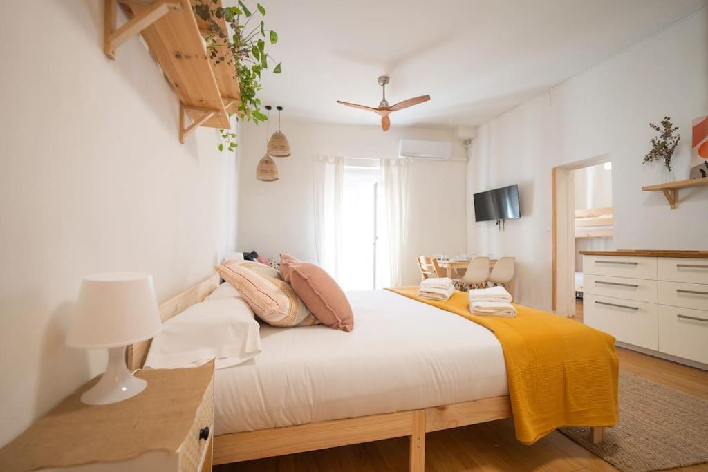 En El Barrio De La Alameda De Hercules Apartment