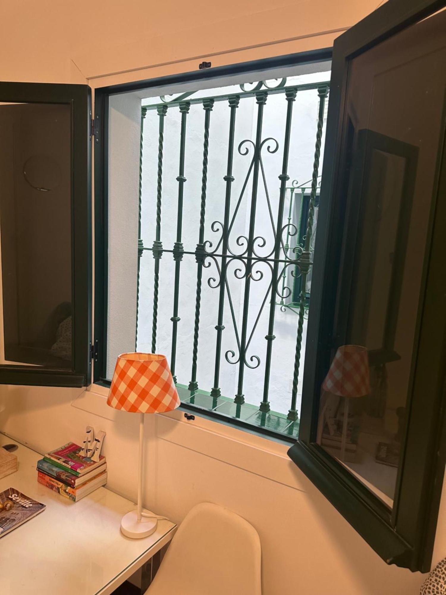 Casa Duque Compartida Familiar 1-habitacion Con Bano Propio * Sevilla