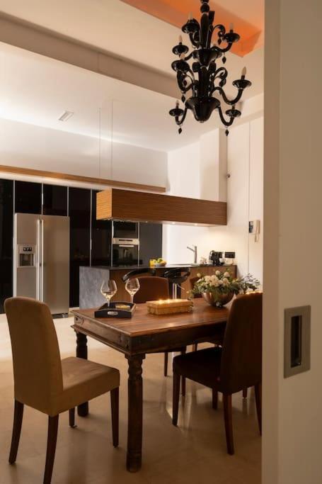 San Fernando Luxury Loft - Free Parking *