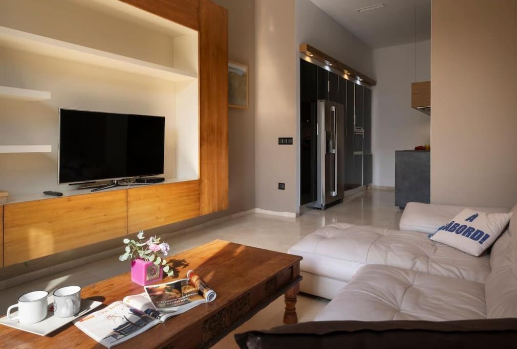 San Fernando Luxury Loft - Free Parking *
