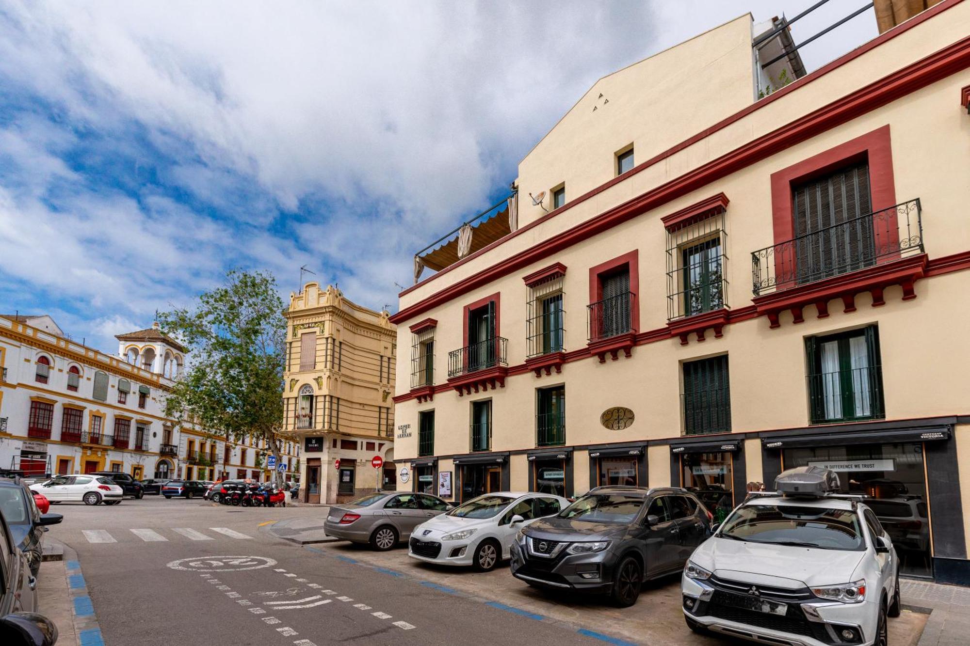 Pyl Centro Junto Catedral * Sevilla