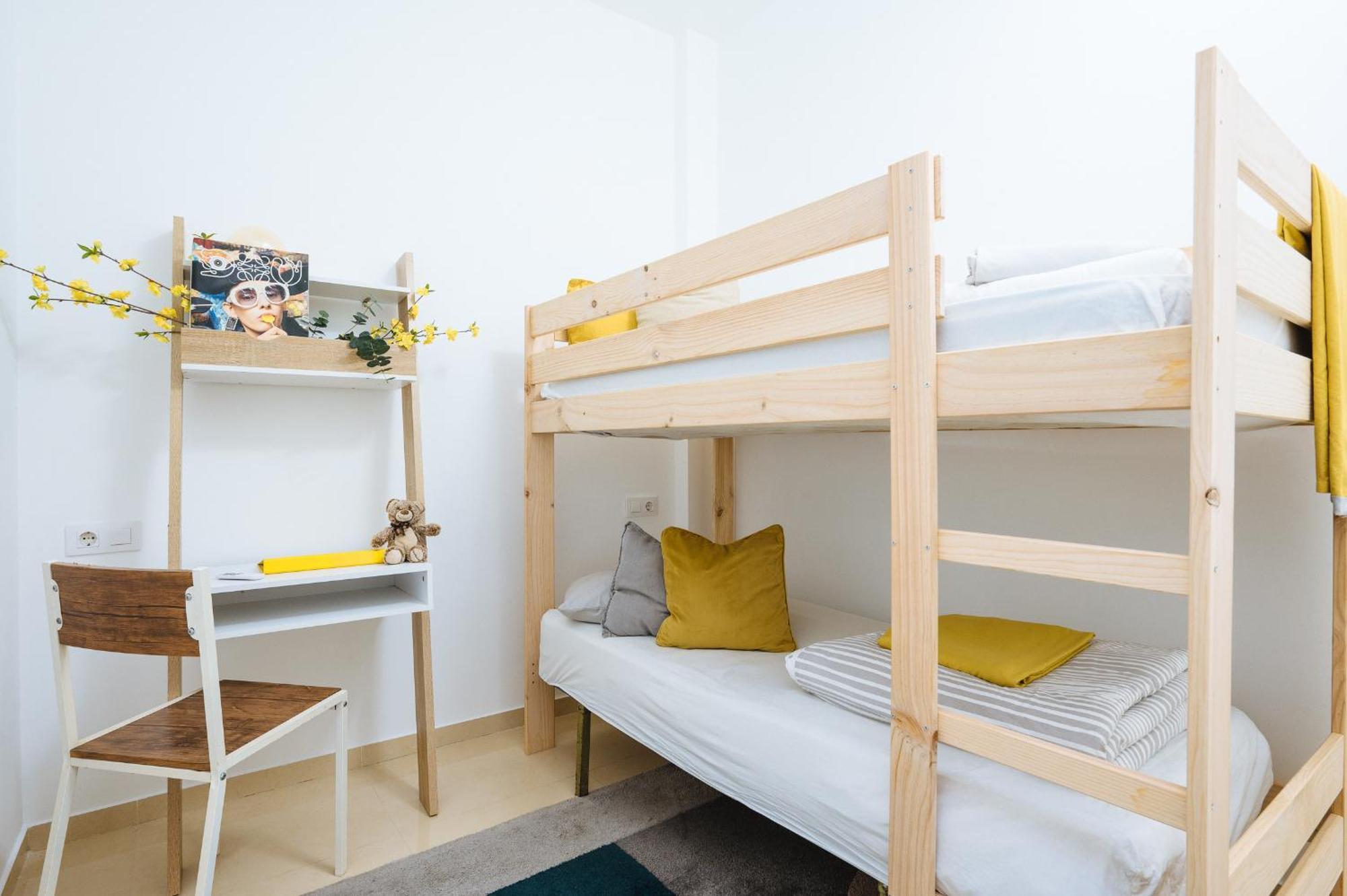 Bright Bunk Bed In Historic Center Habitación en casa particular