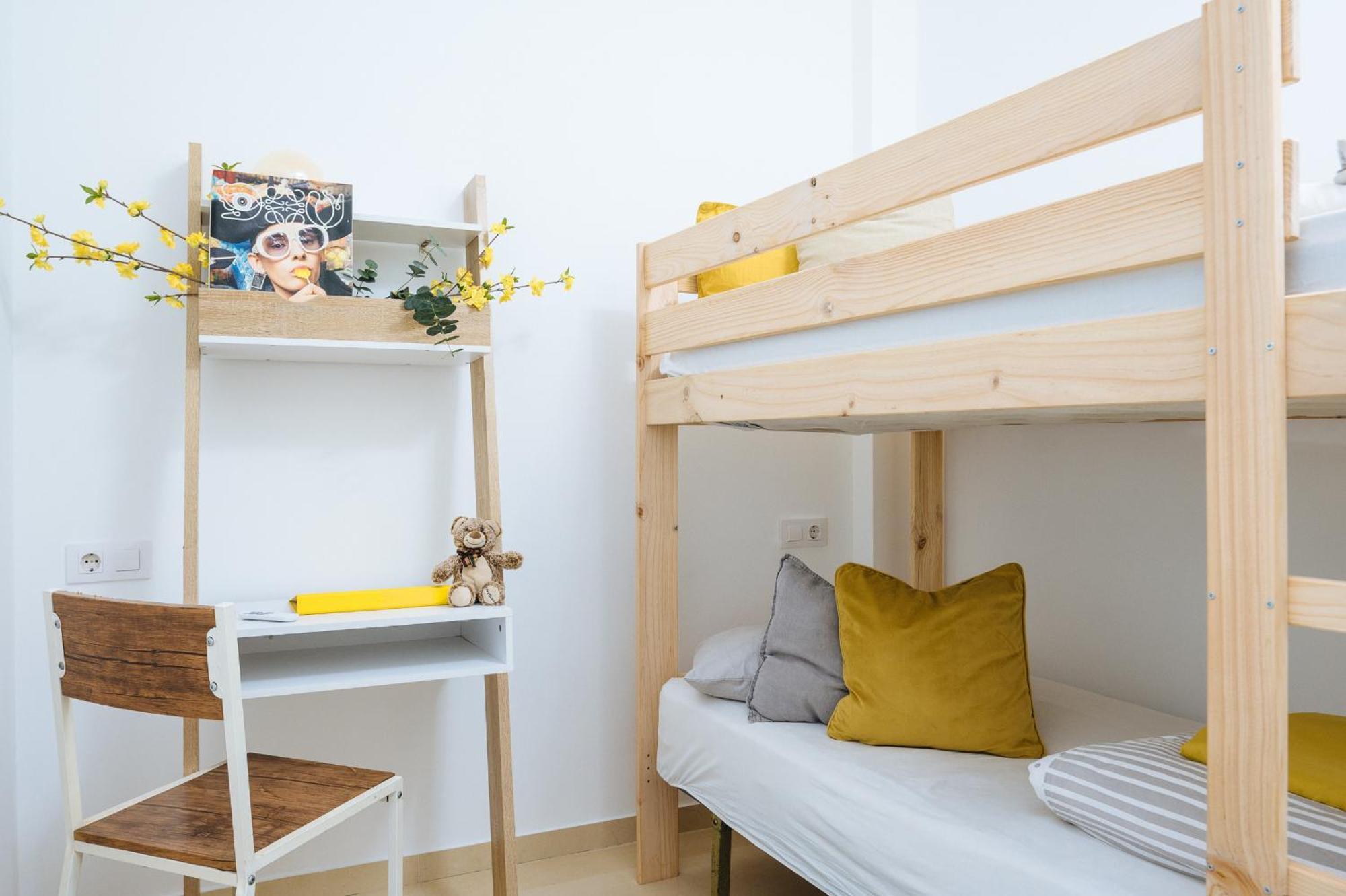 Bright Bunk Bed In Historic Center Habitación en casa particular