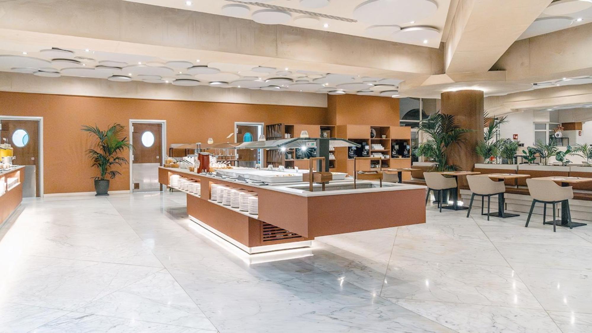 Silken Al-andalus Palace Hotel 4*