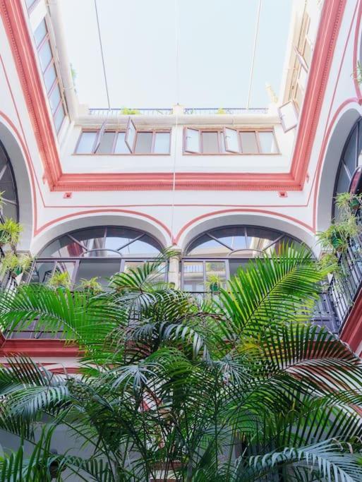 Apartment Cathedral *